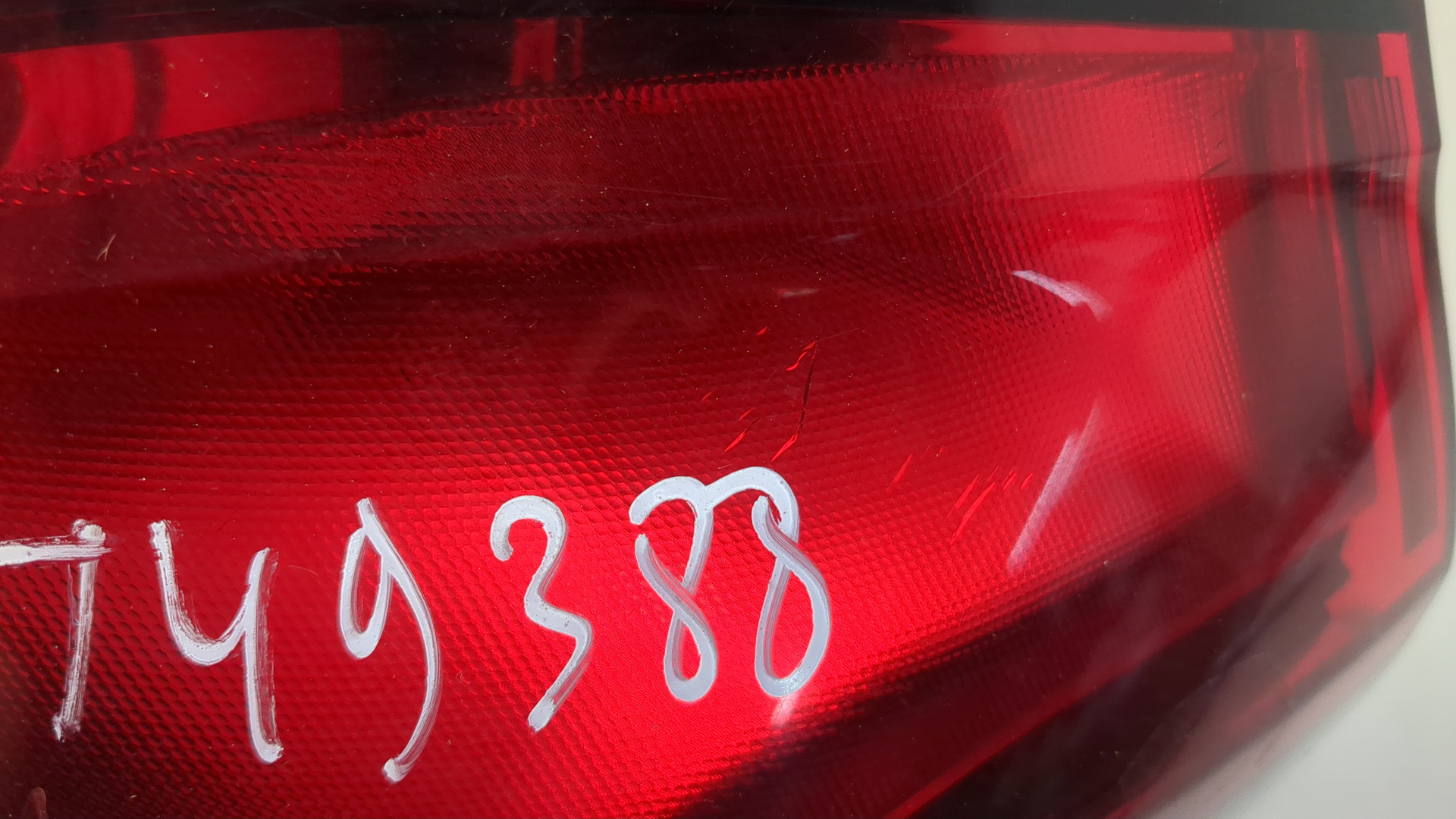 Фонарь задний левый