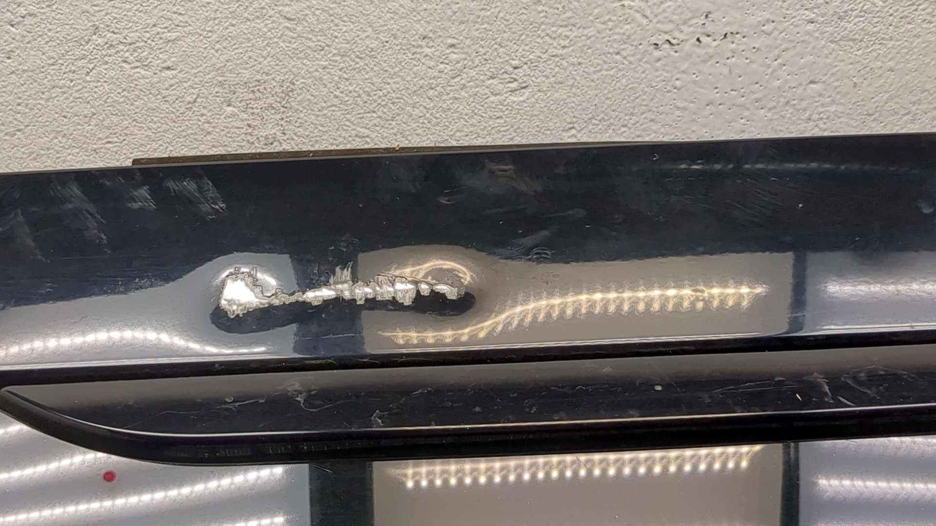 Дверь багажника