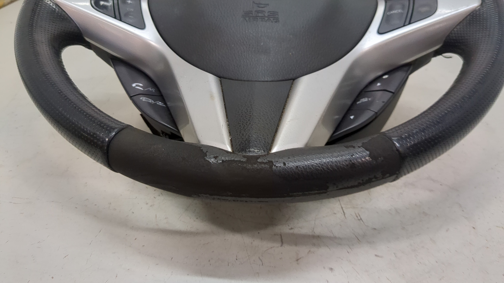 Рулевое колесо (руль)