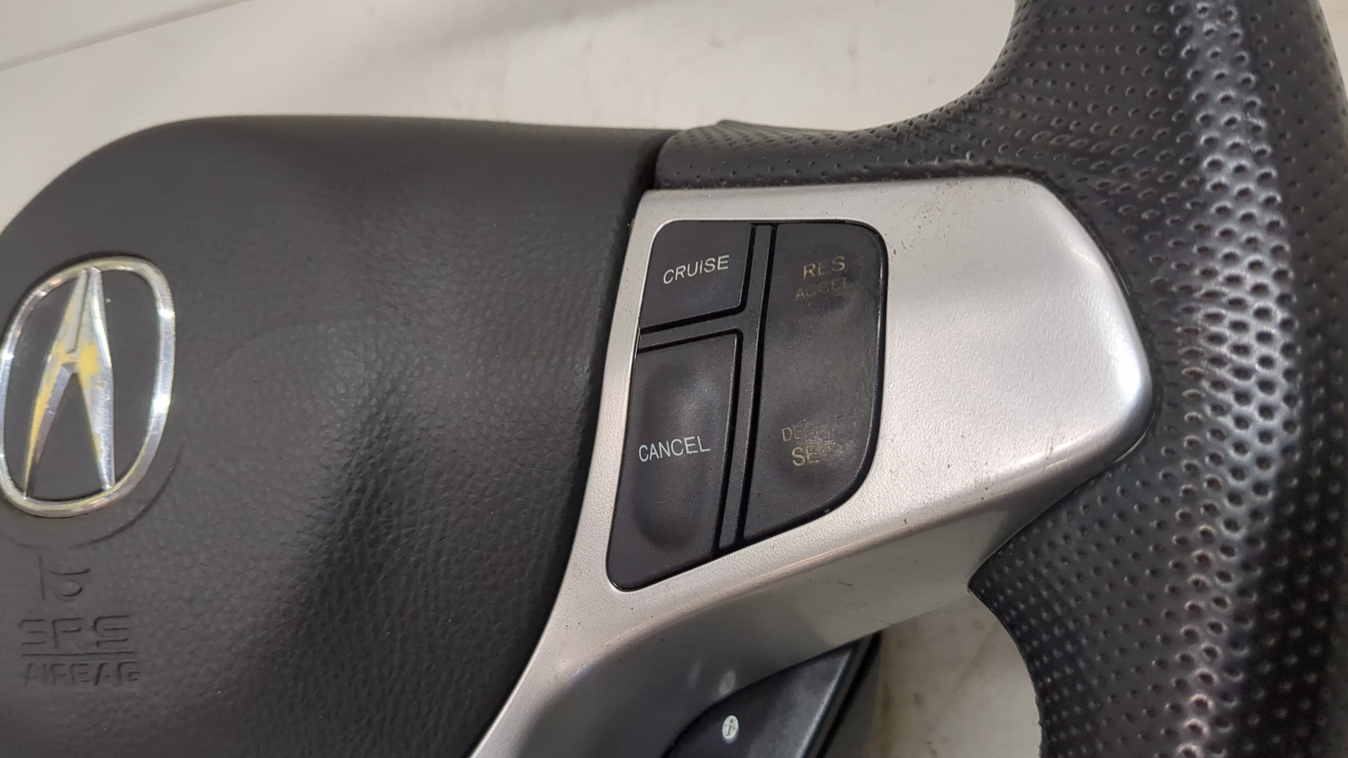 Рулевое колесо (руль)