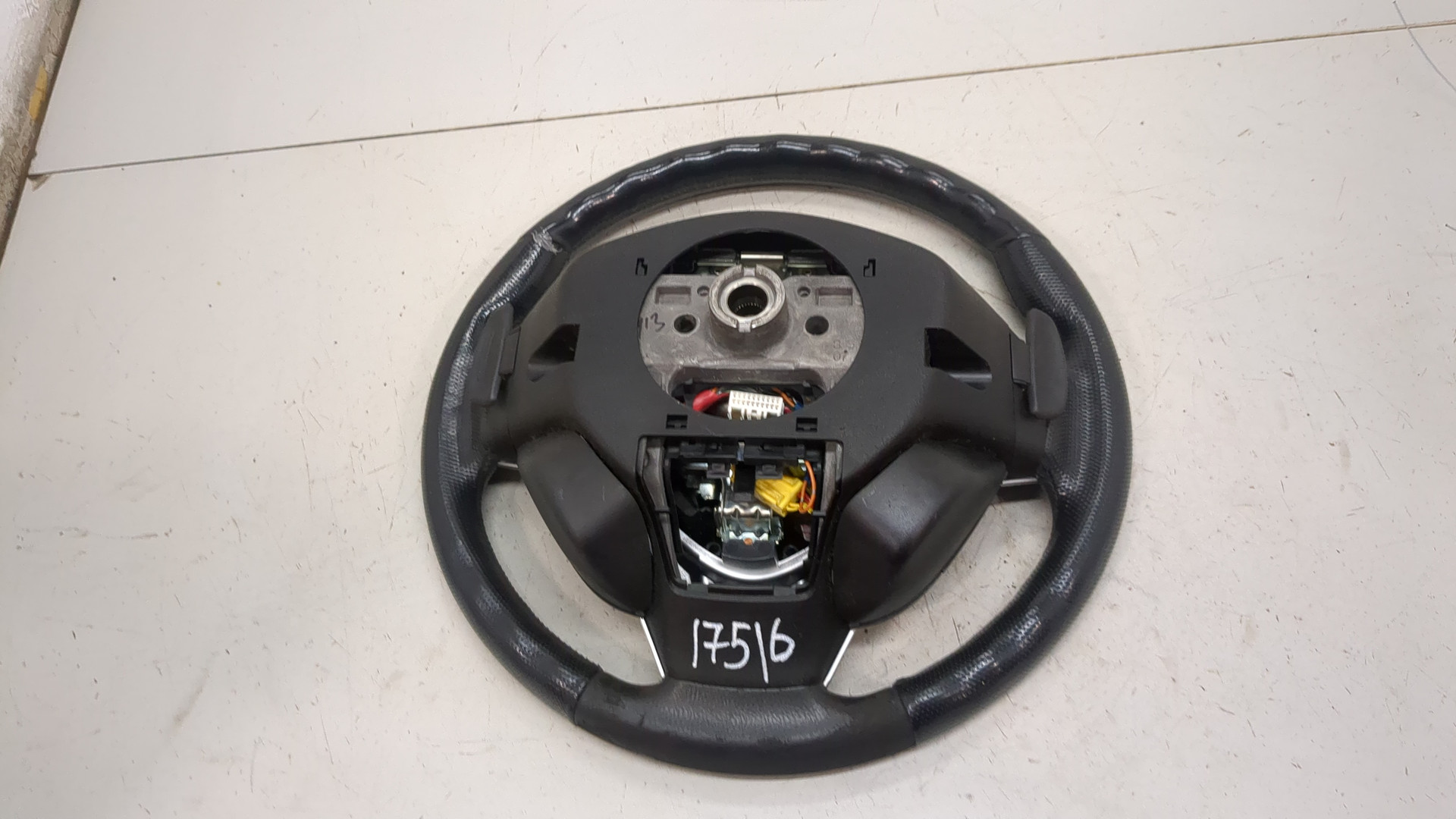 Рулевое колесо (руль)