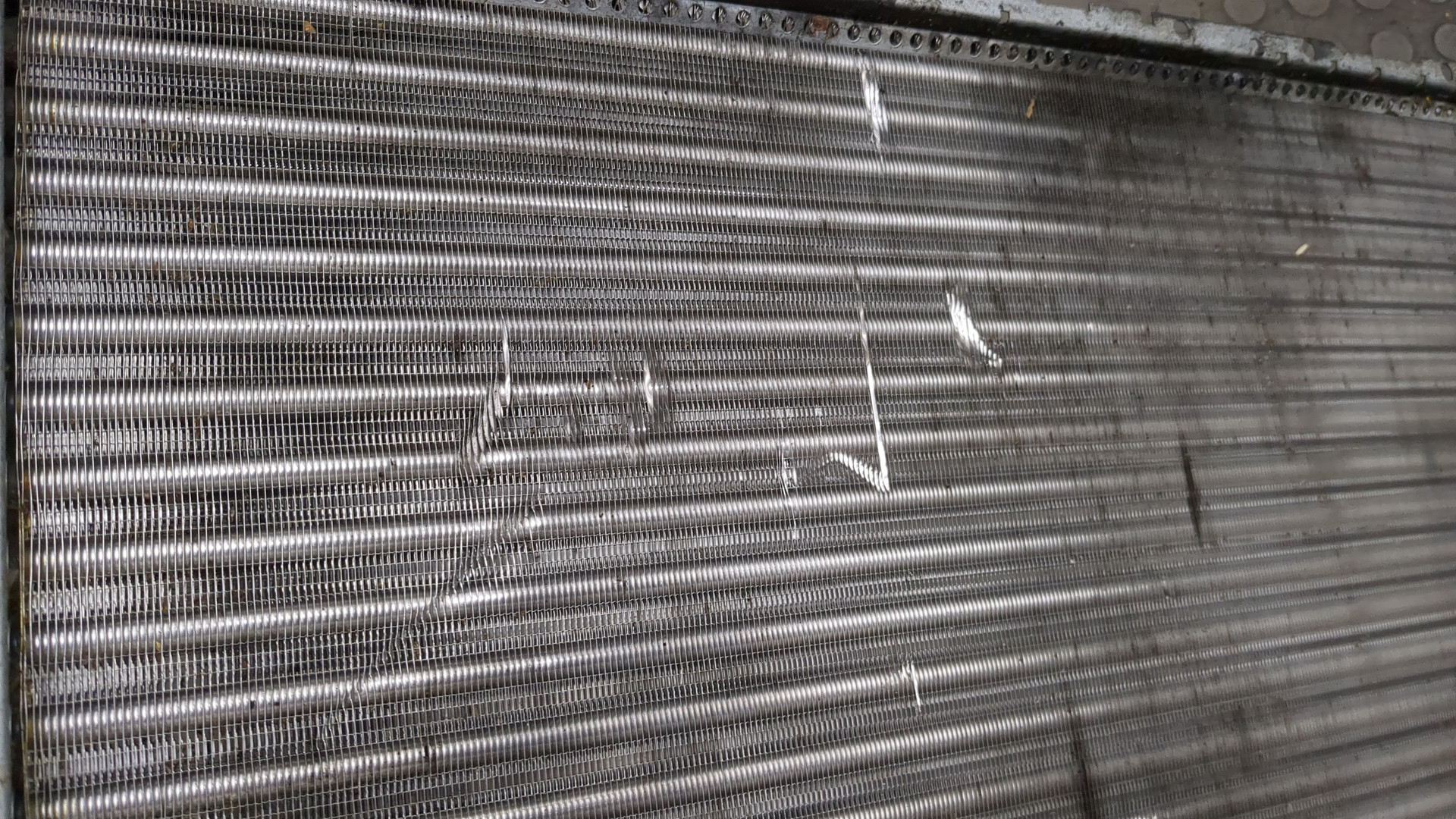 Радиатор охлаждения двигателя основной