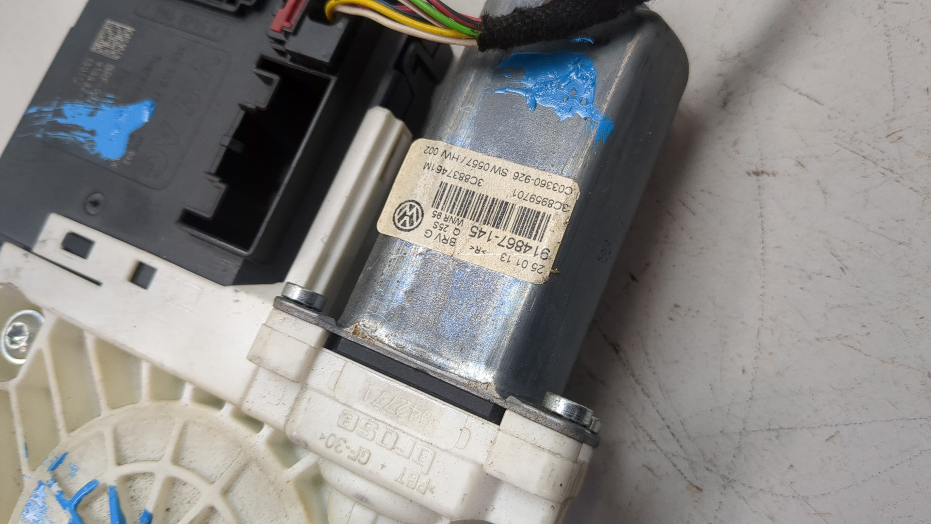 Стеклоподъемник электр. передний левый