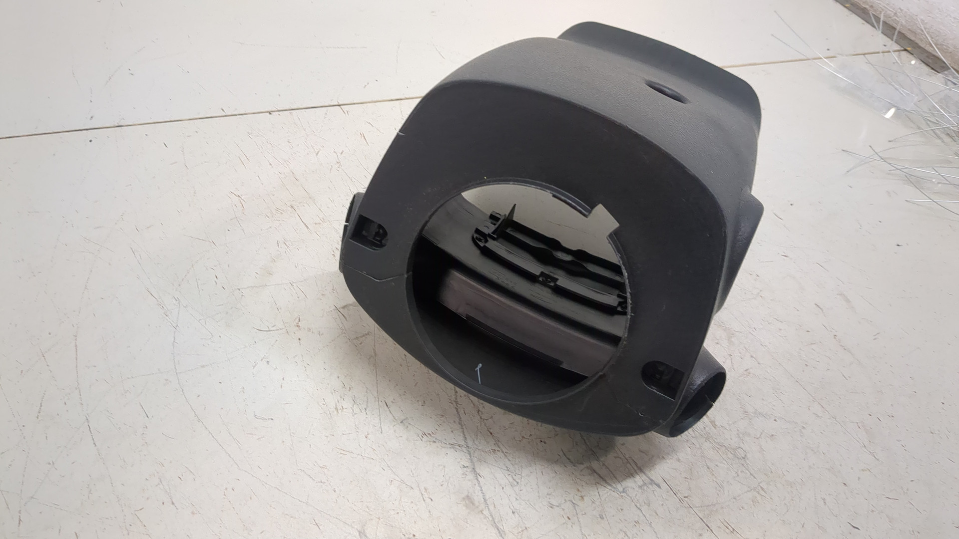 Кожух рулевой колонки