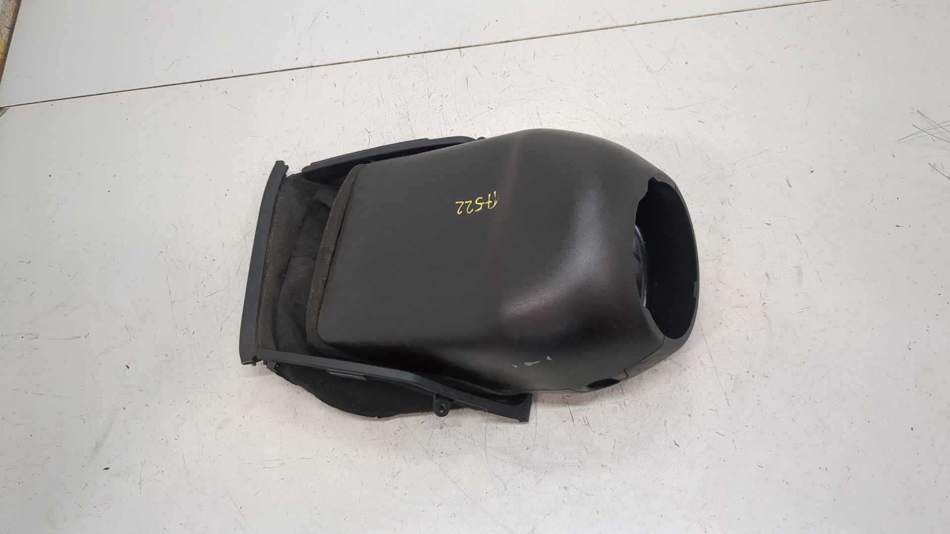 Кожух рулевой колонки