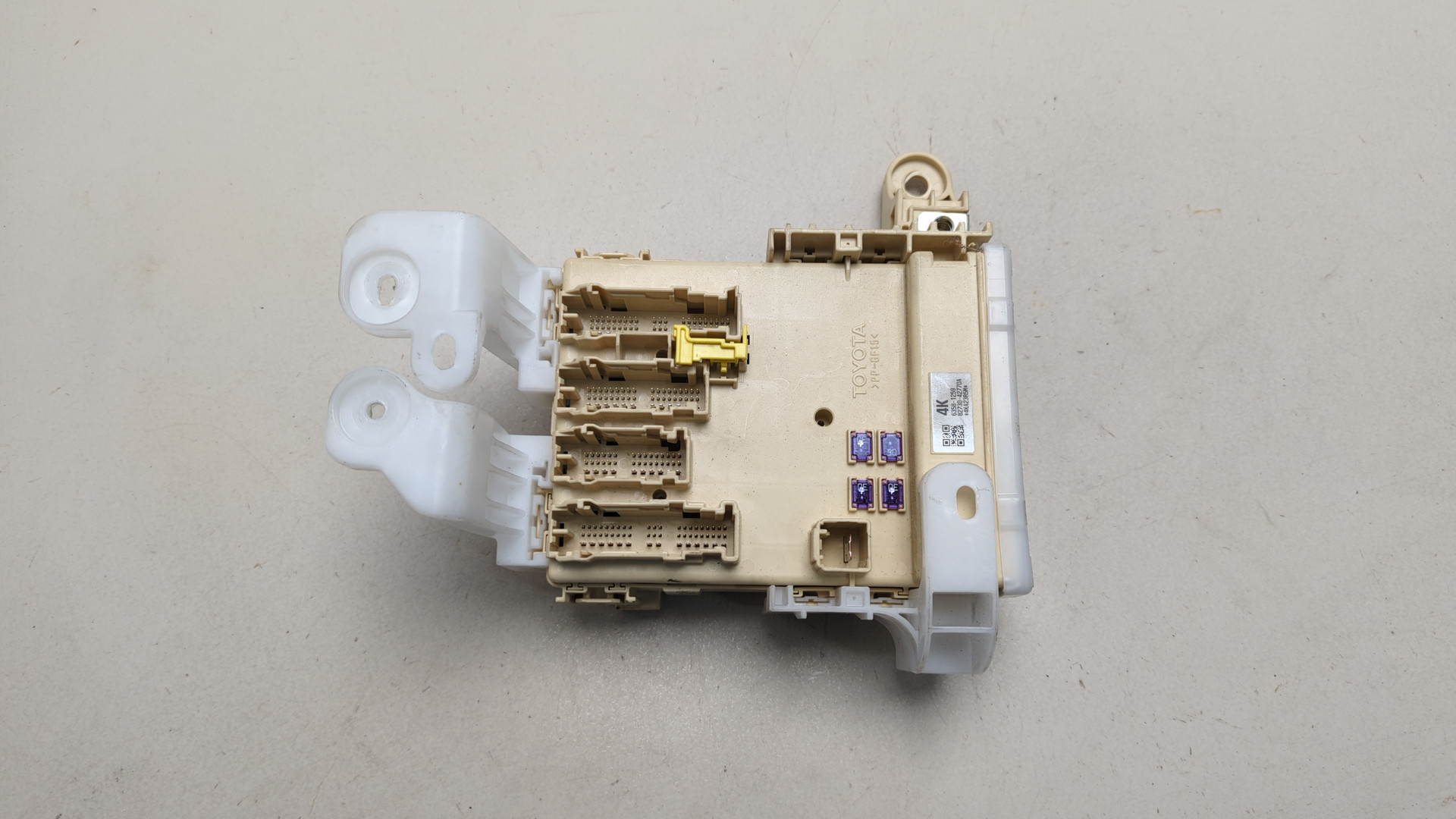 Блок предохранителей