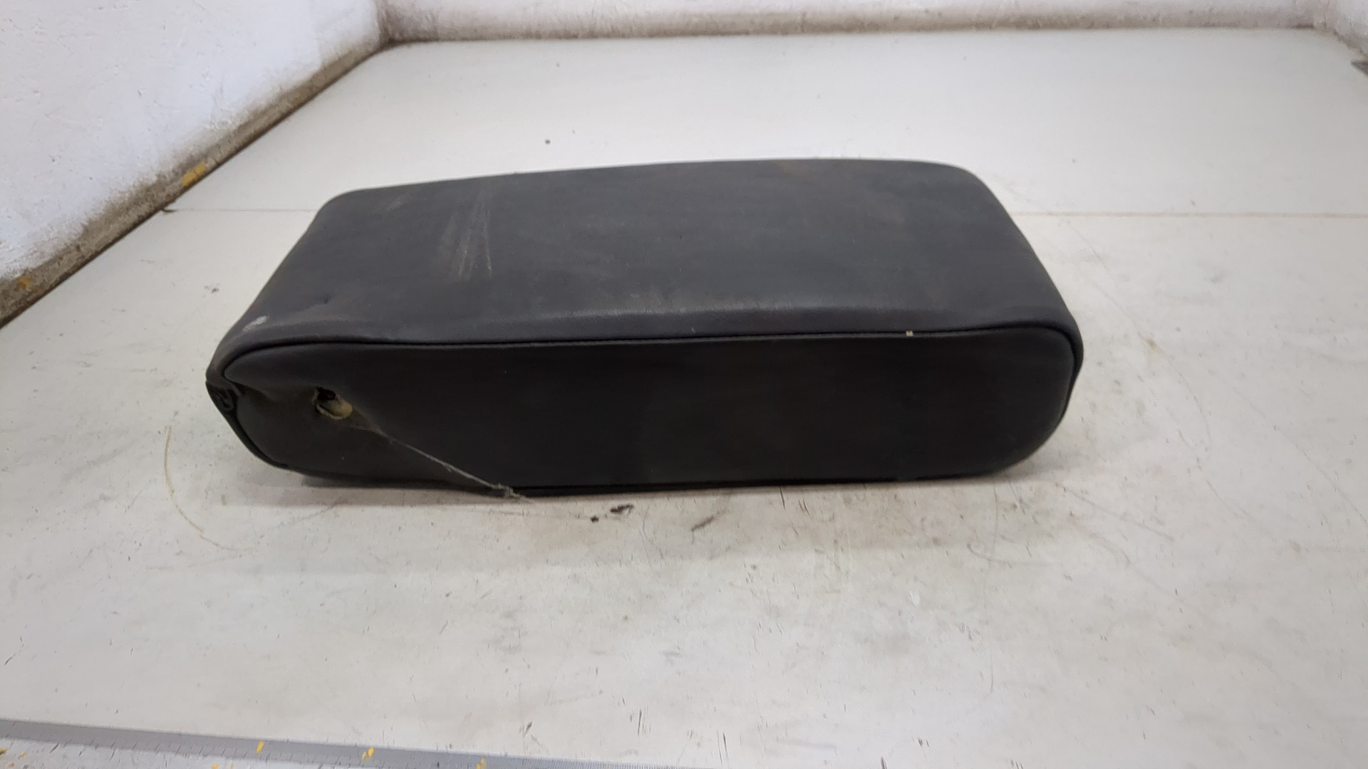 Подлокотник