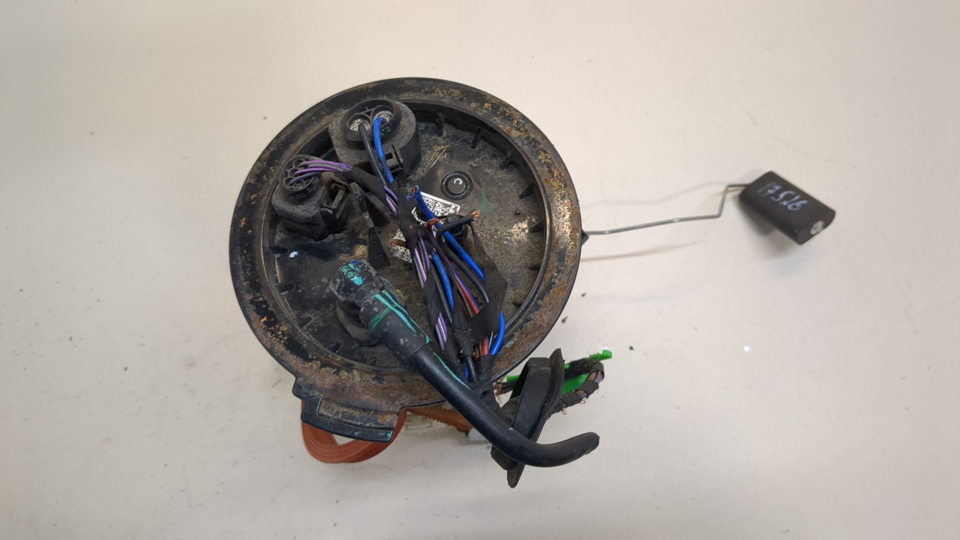 Насос топливный электрический