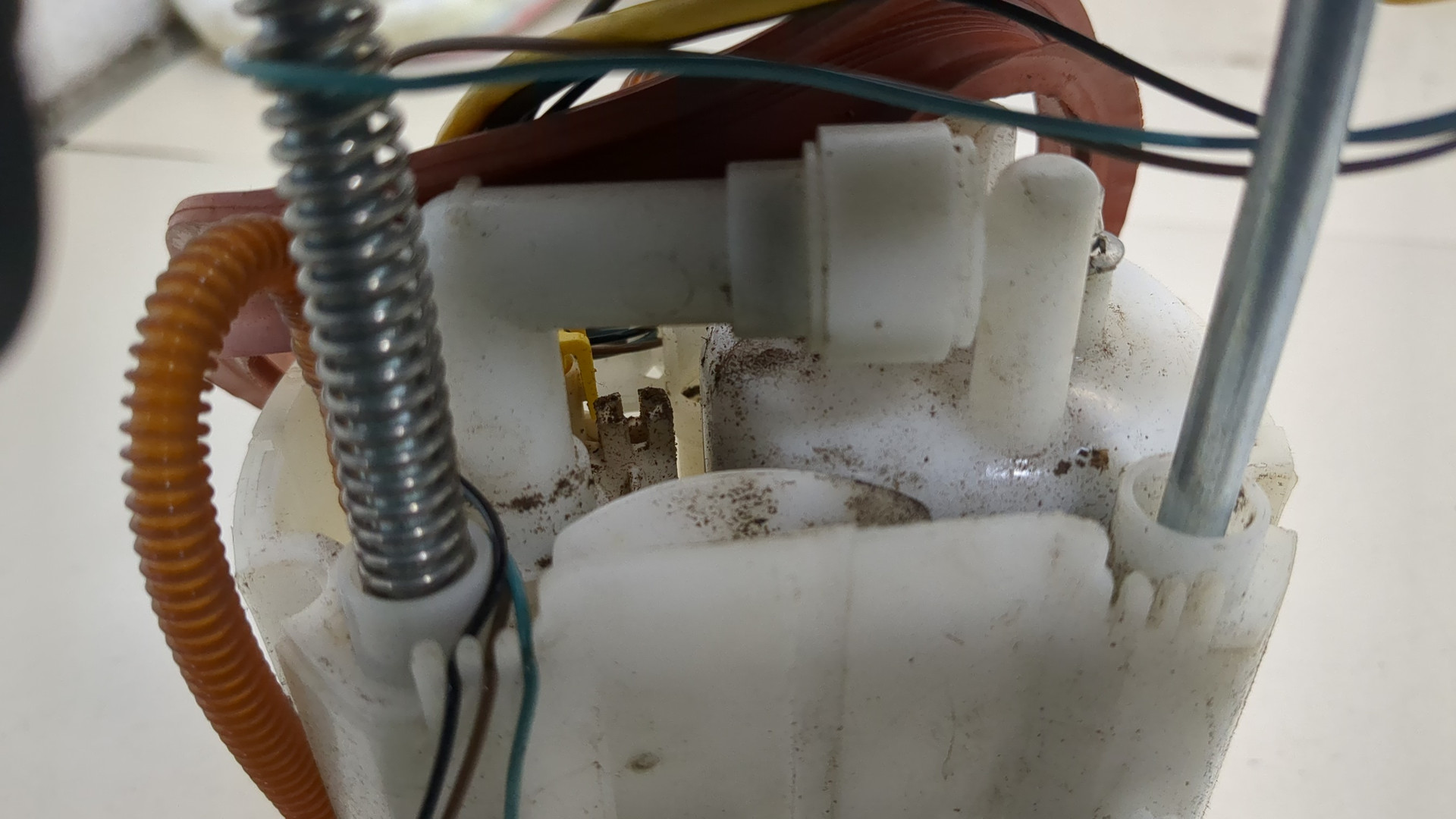 Насос топливный электрический