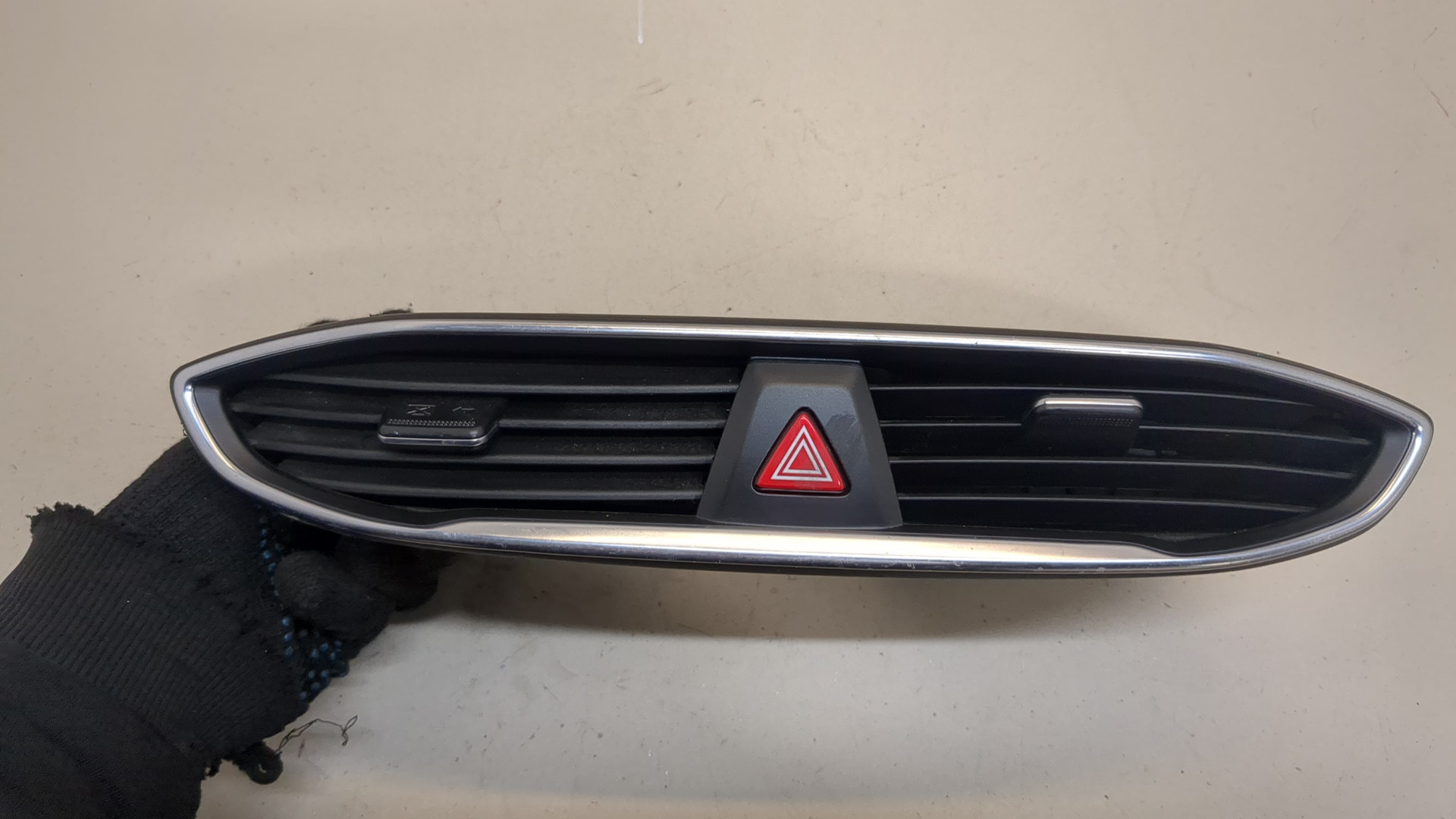 Дефлектор воздушный