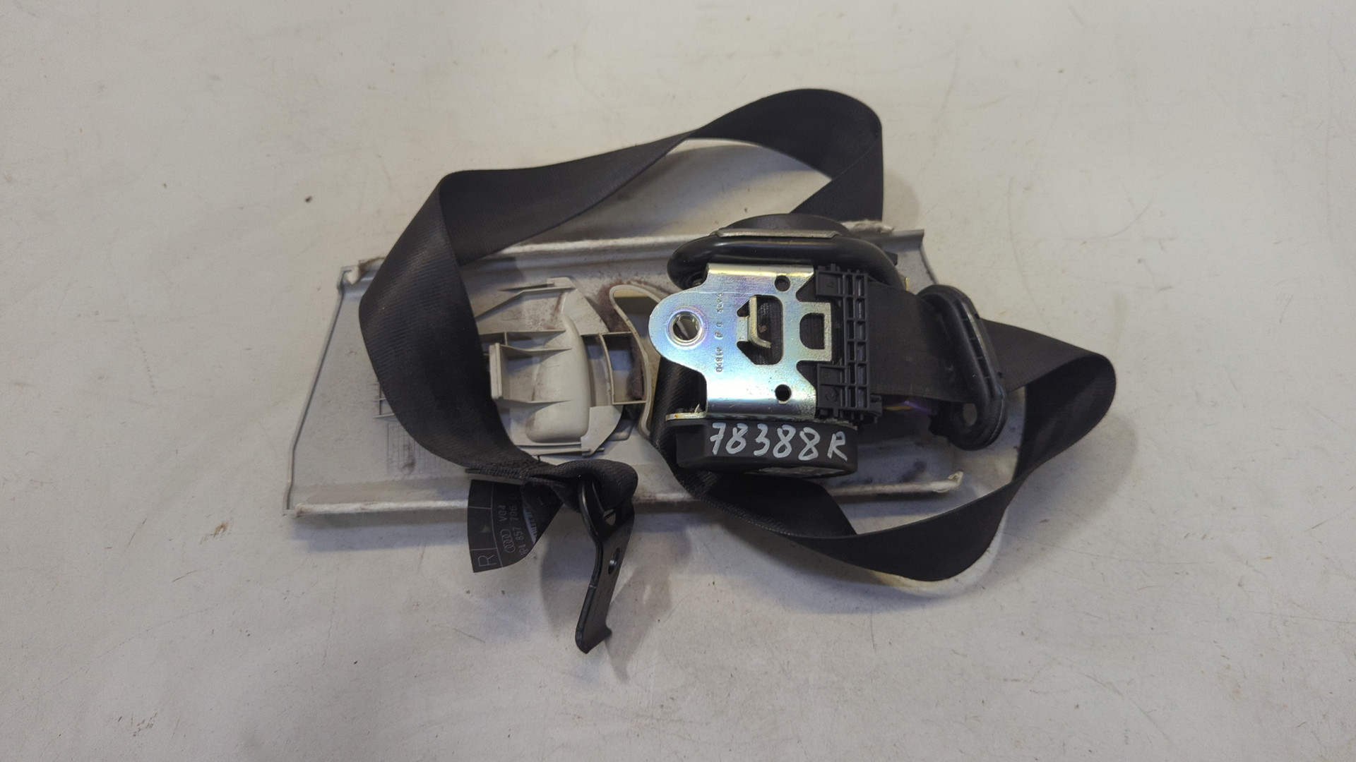 Ремень безопасности