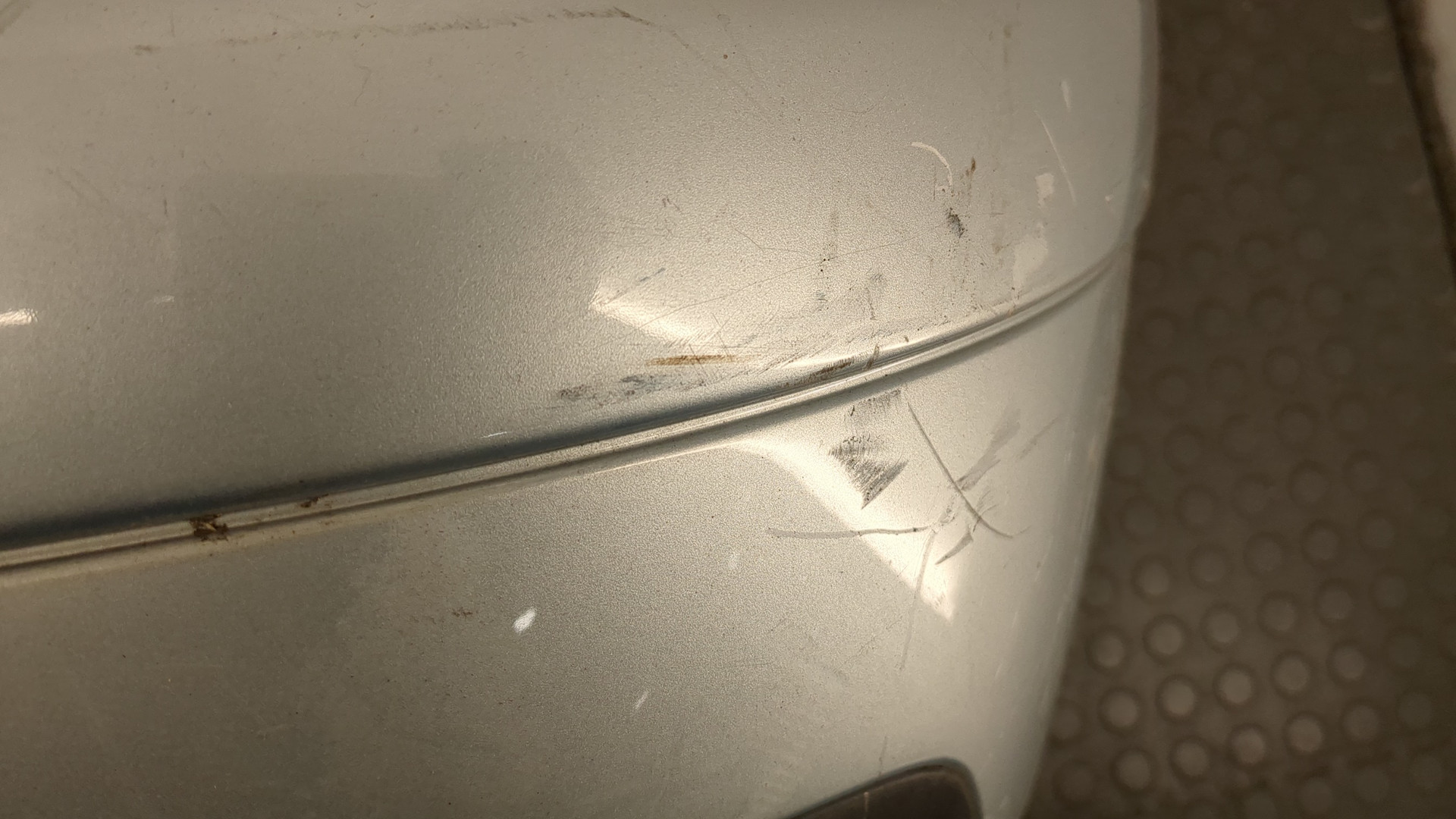 Бампер задний