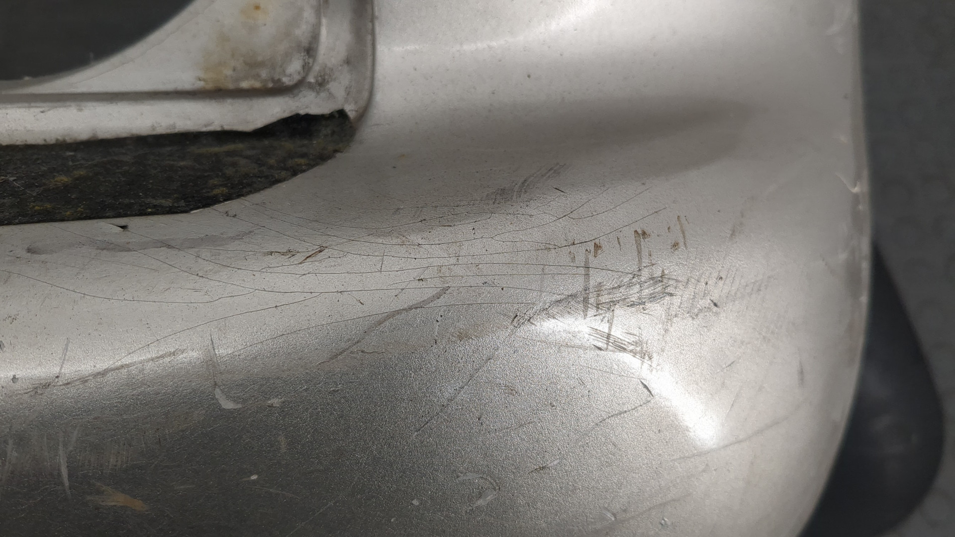 Бампер задний