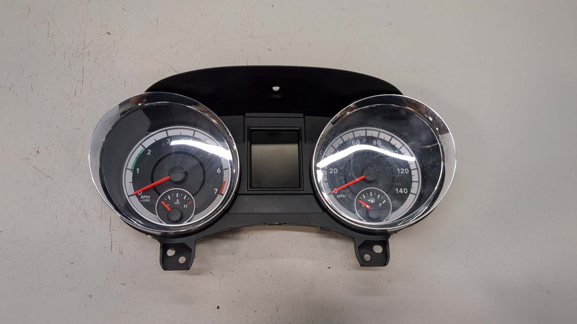 Панель приборов