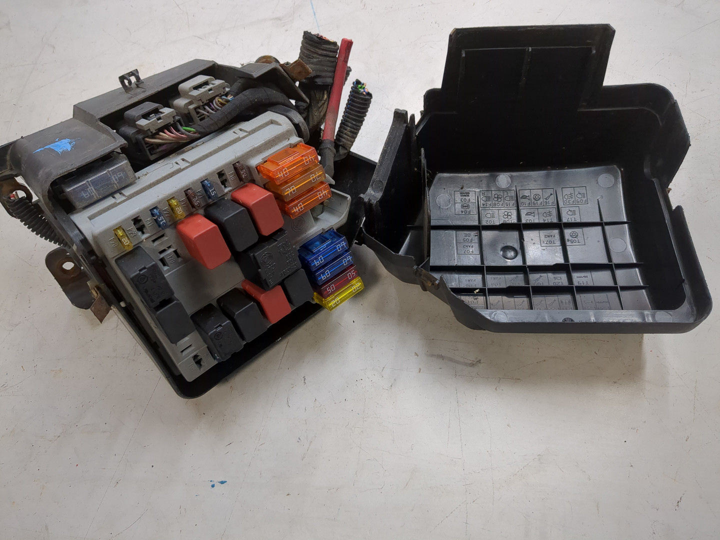 Блок предохранителей