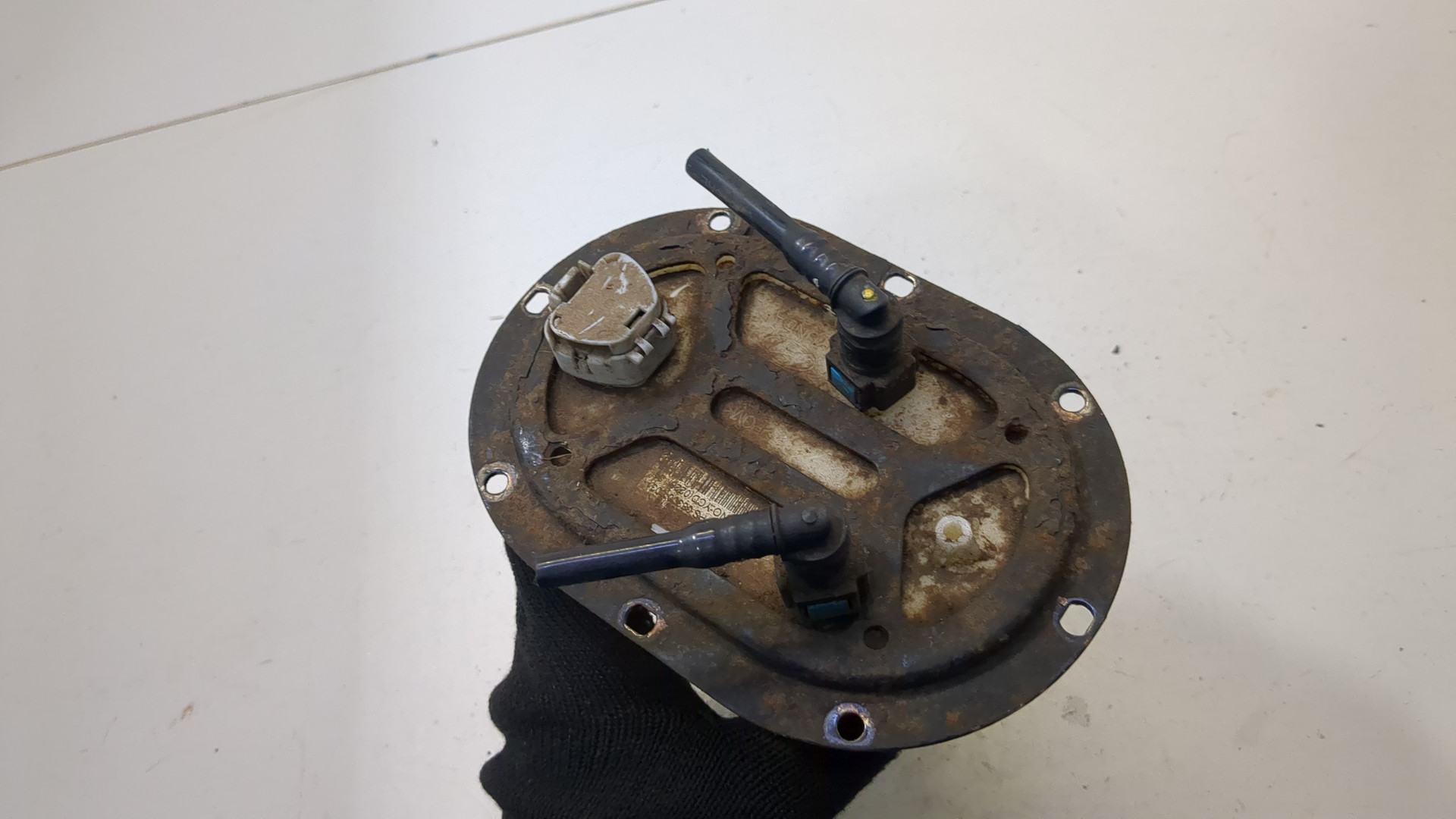 Насос топливный электрический