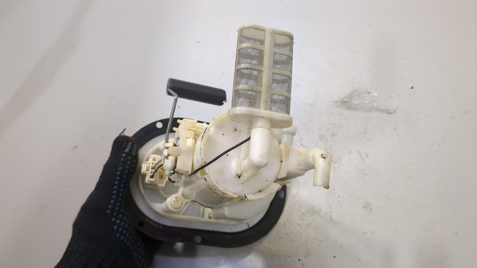 Насос топливный электрический