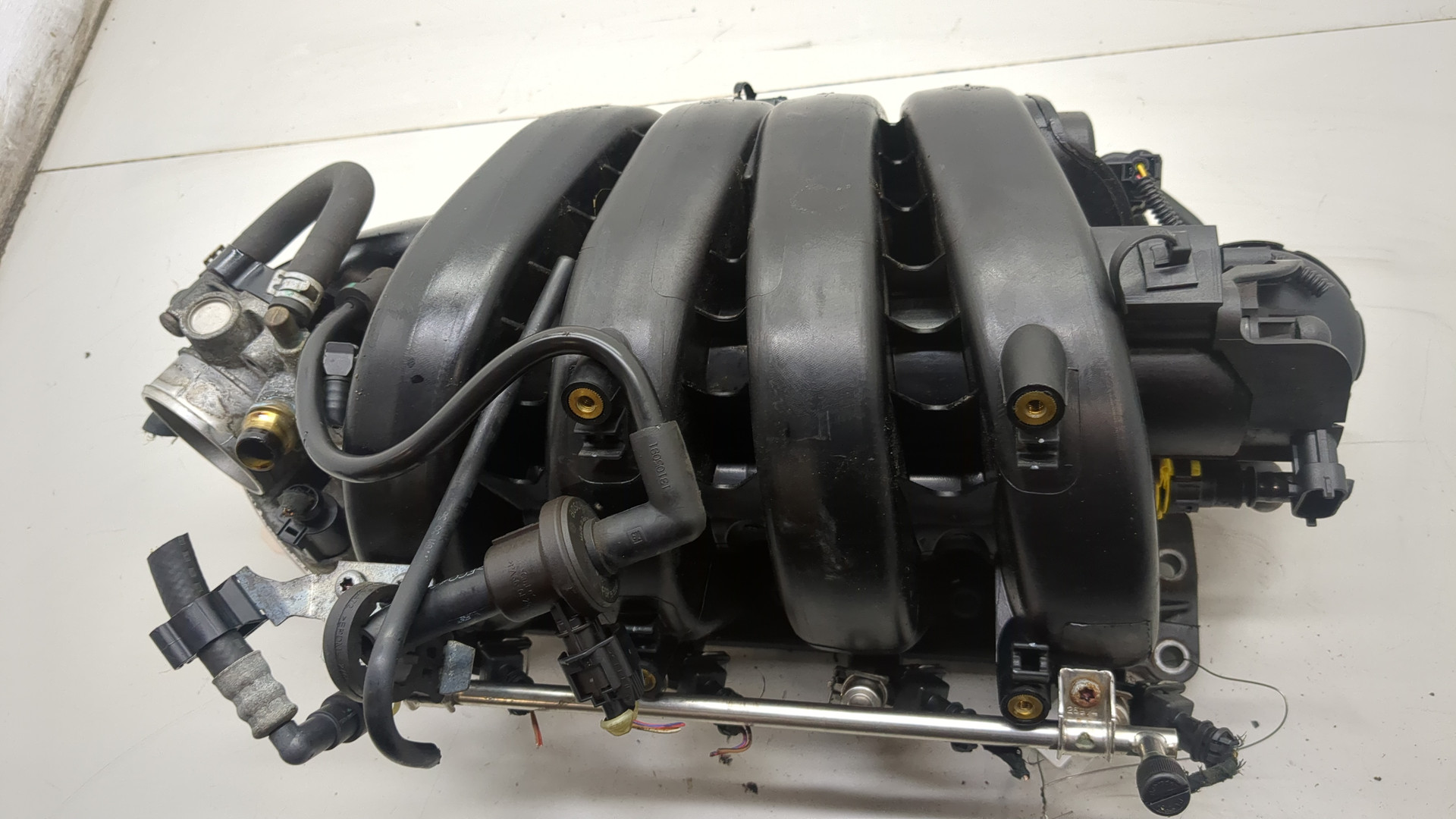 Коллектор впускной