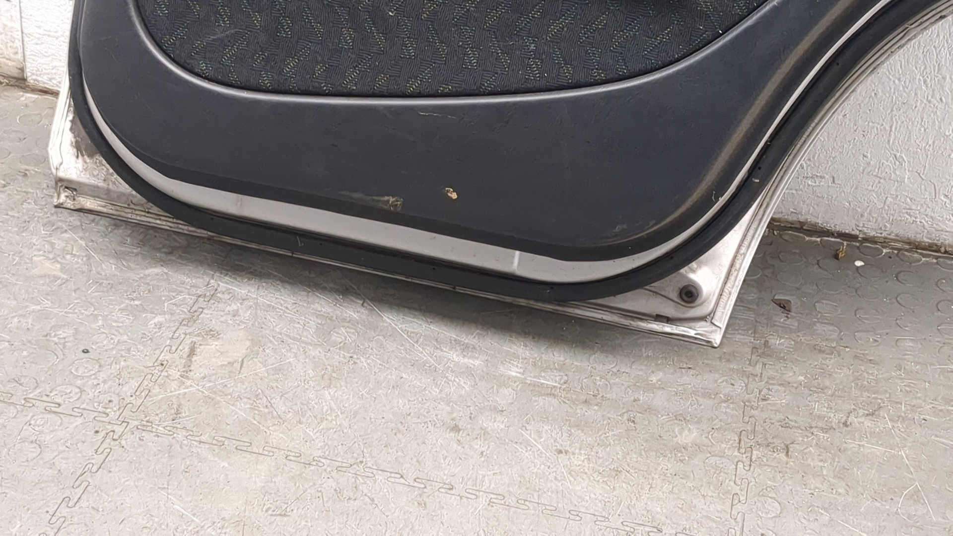 Дверь задняя правая