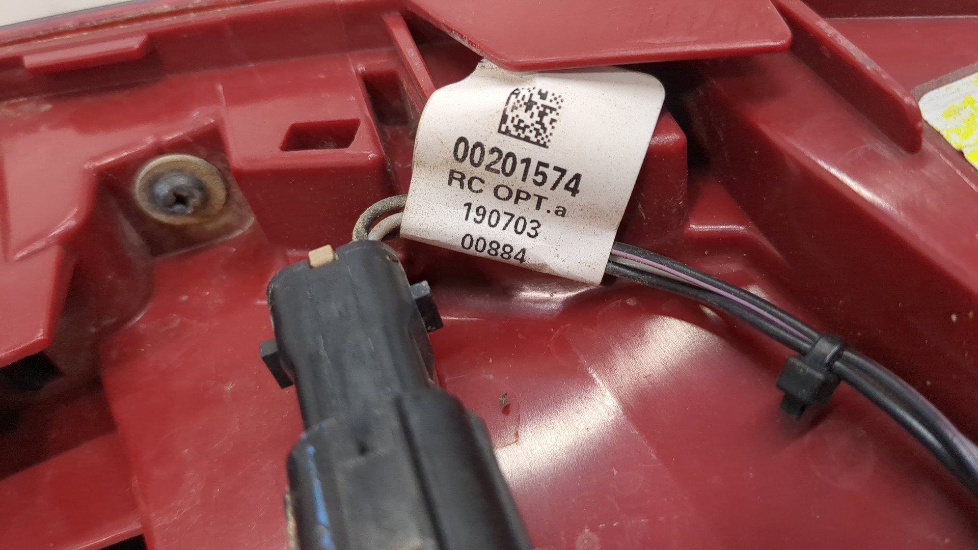 Фонарь задний правый