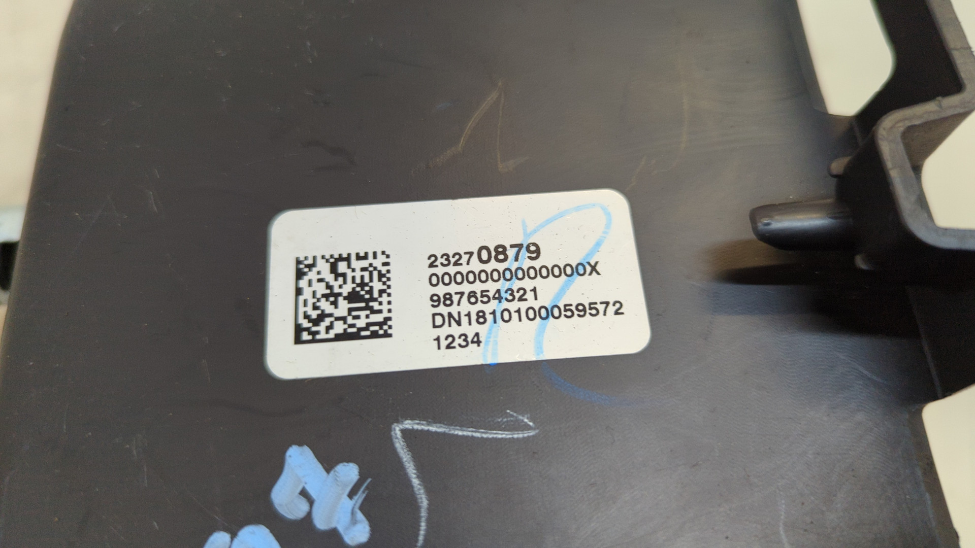 Гнездо AUX / USB IN