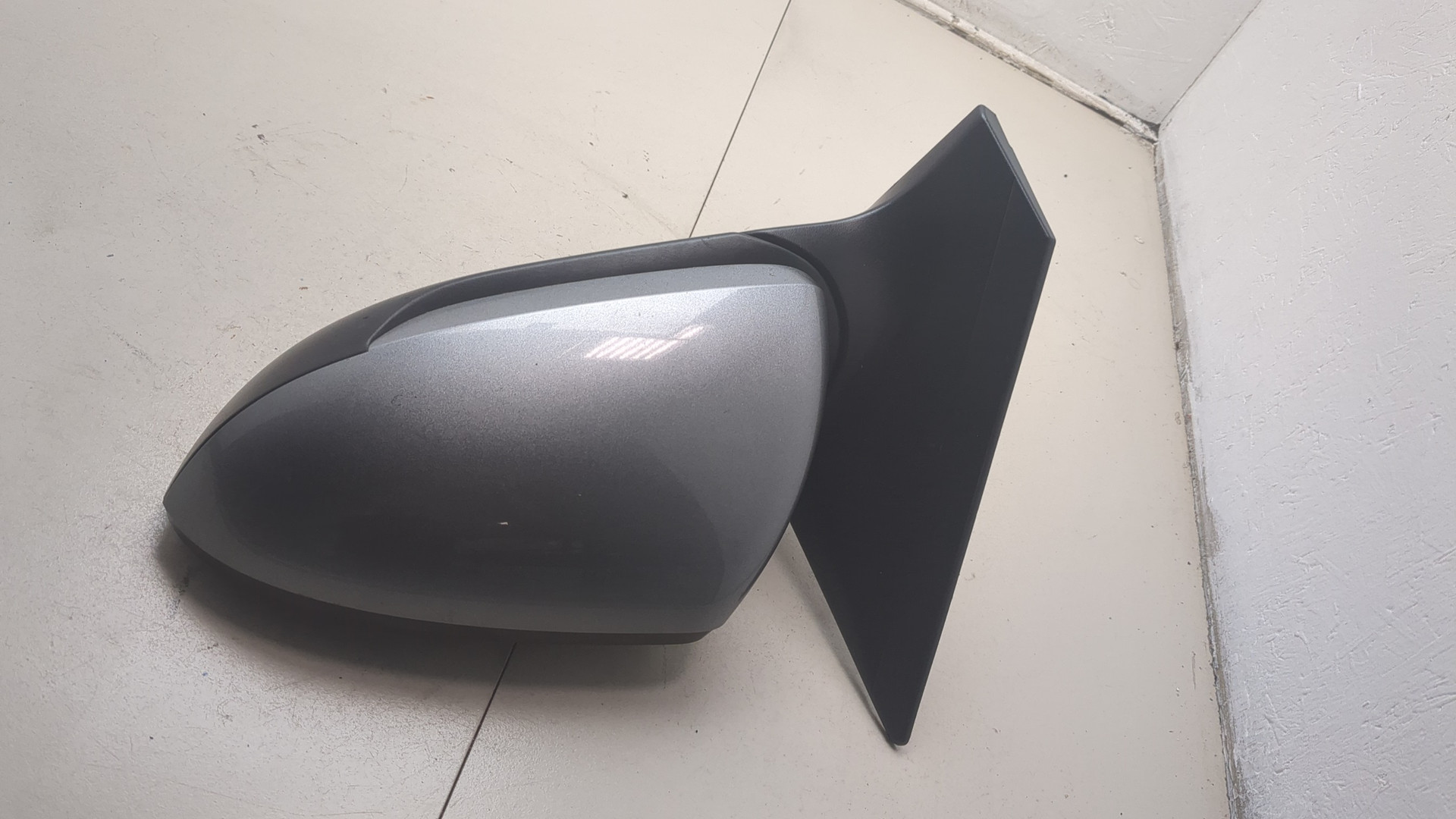 Зеркало левое электрическое