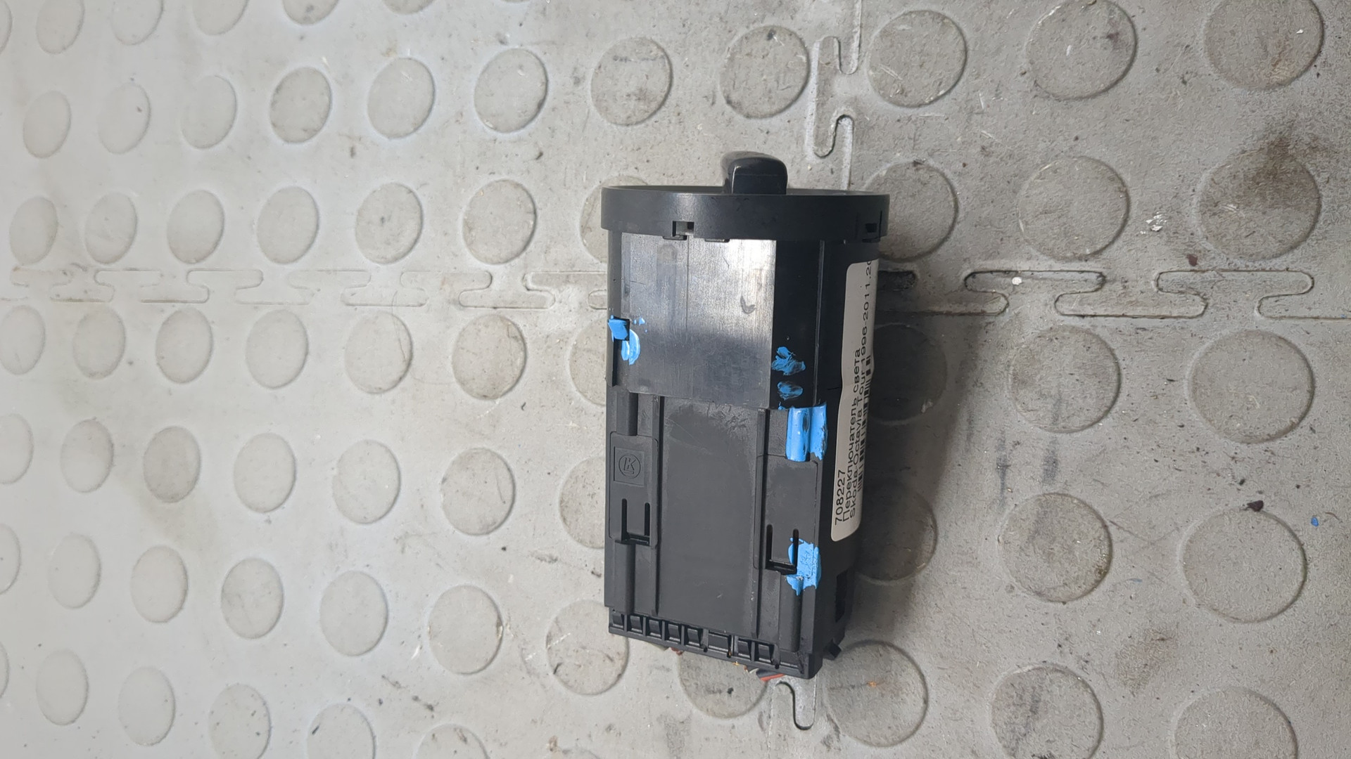 Переключатель света фар