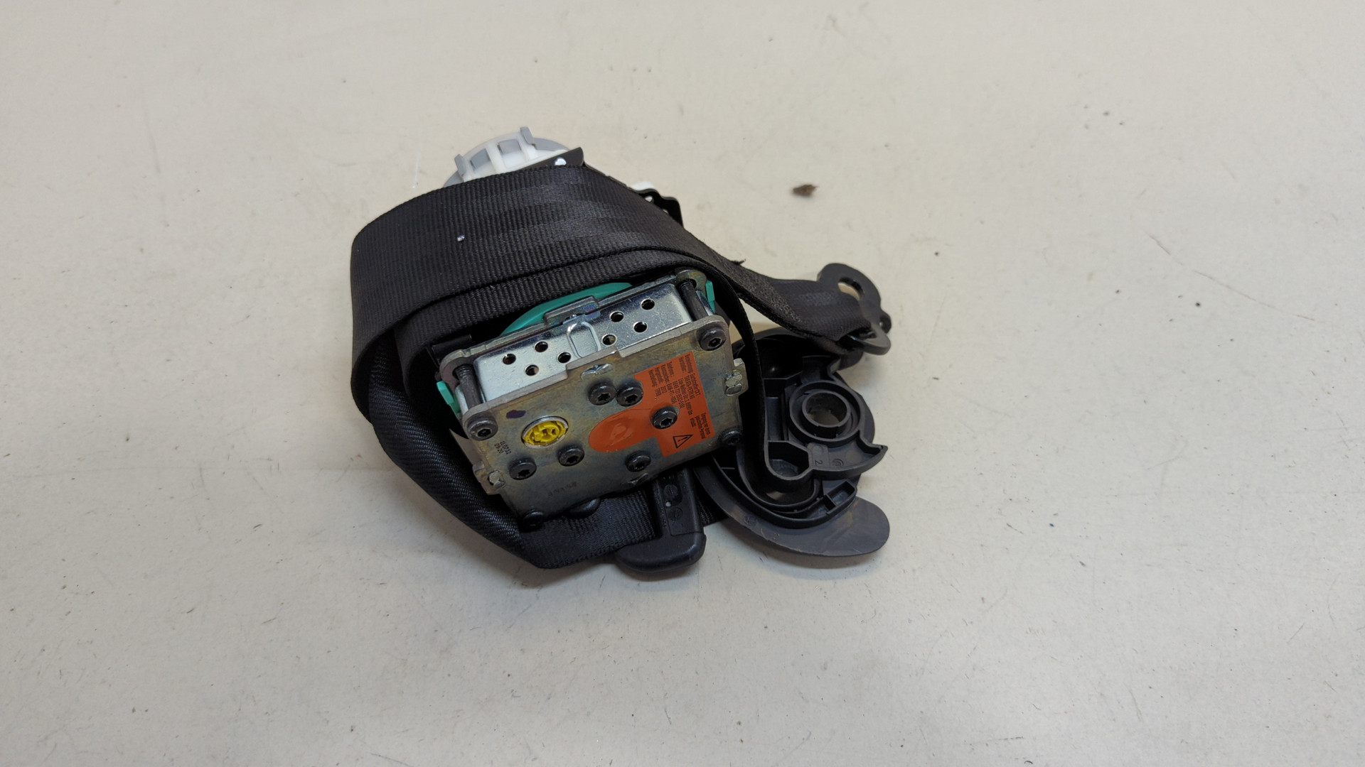 Ремень безопасности