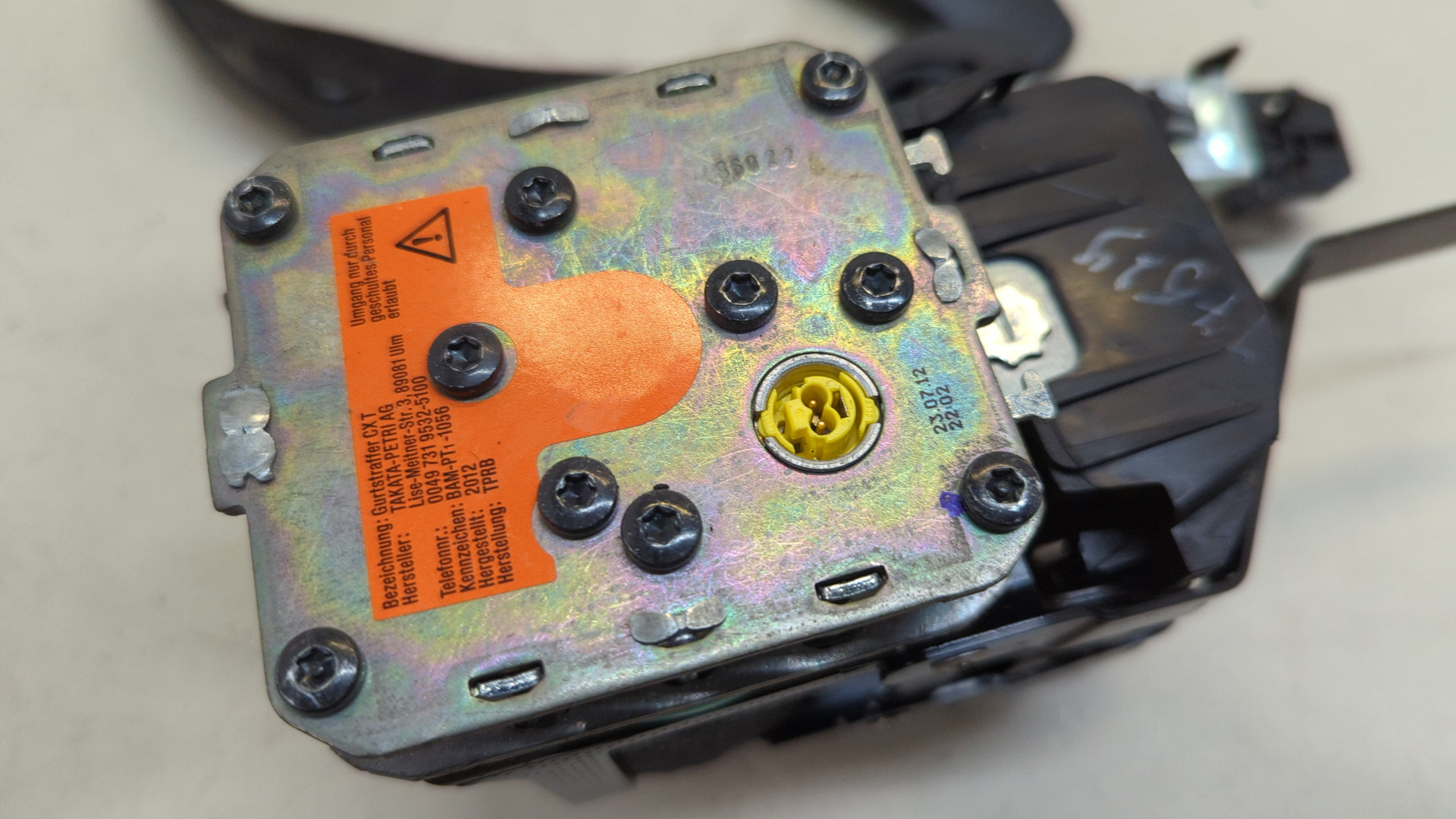 Ремень безопасности