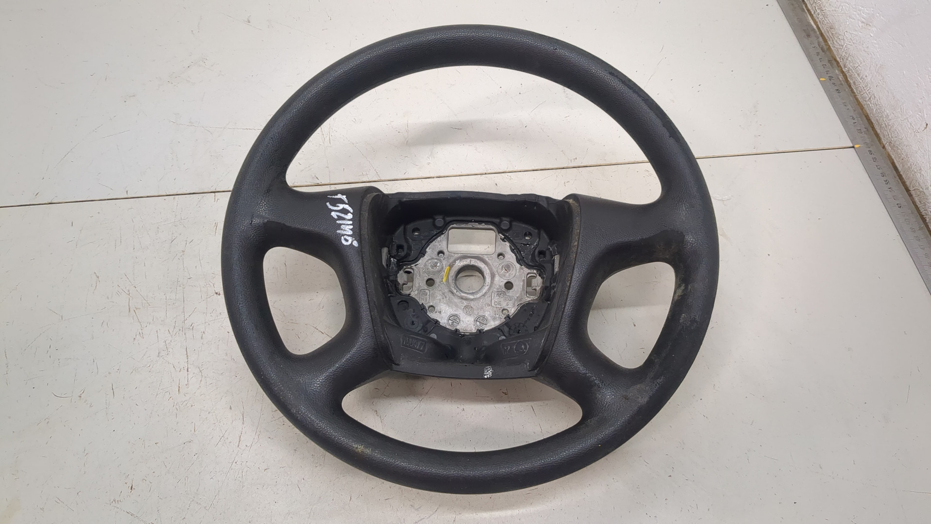 Рулевое колесо (руль)