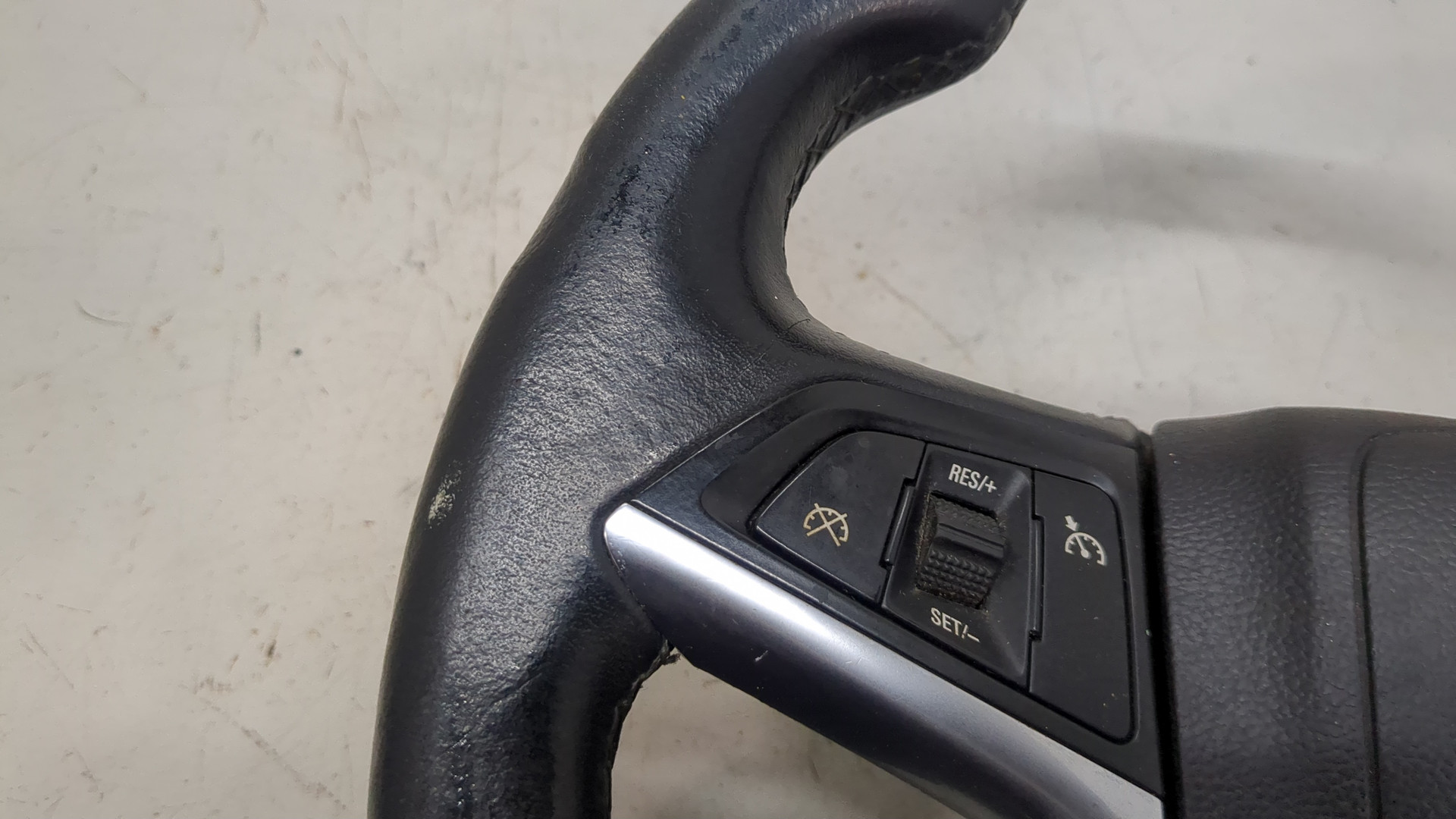 Рулевое колесо (руль)