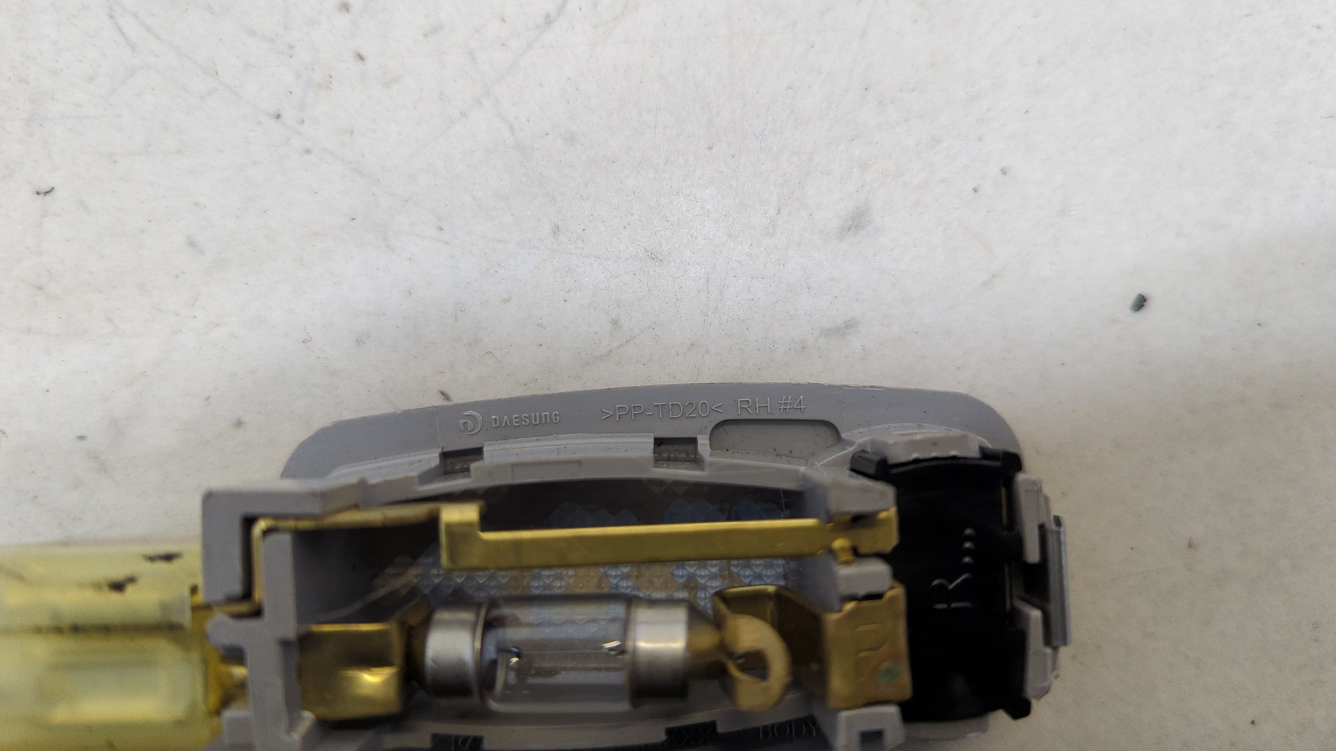 Плафон салонный