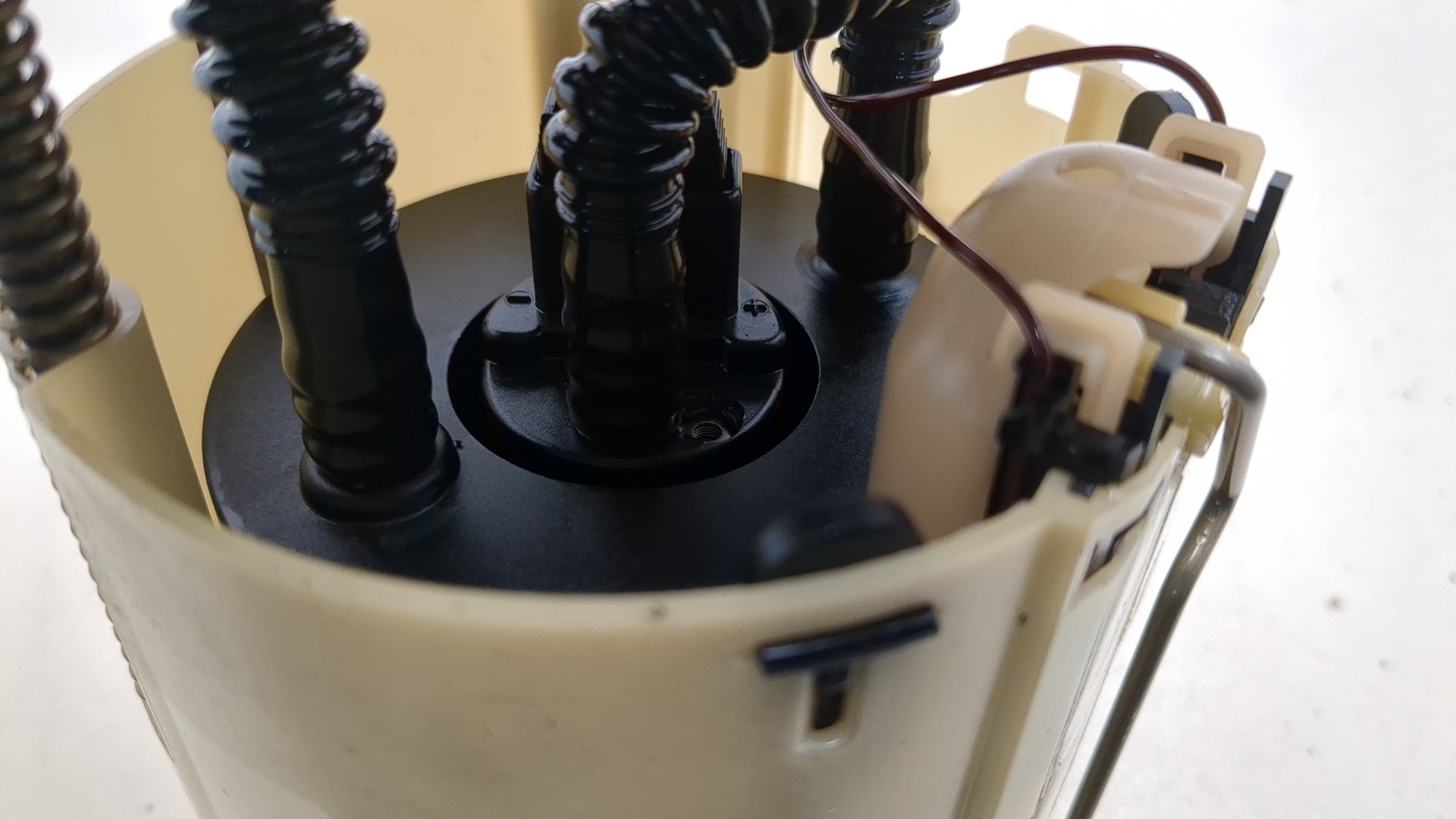 Насос топливный электрический