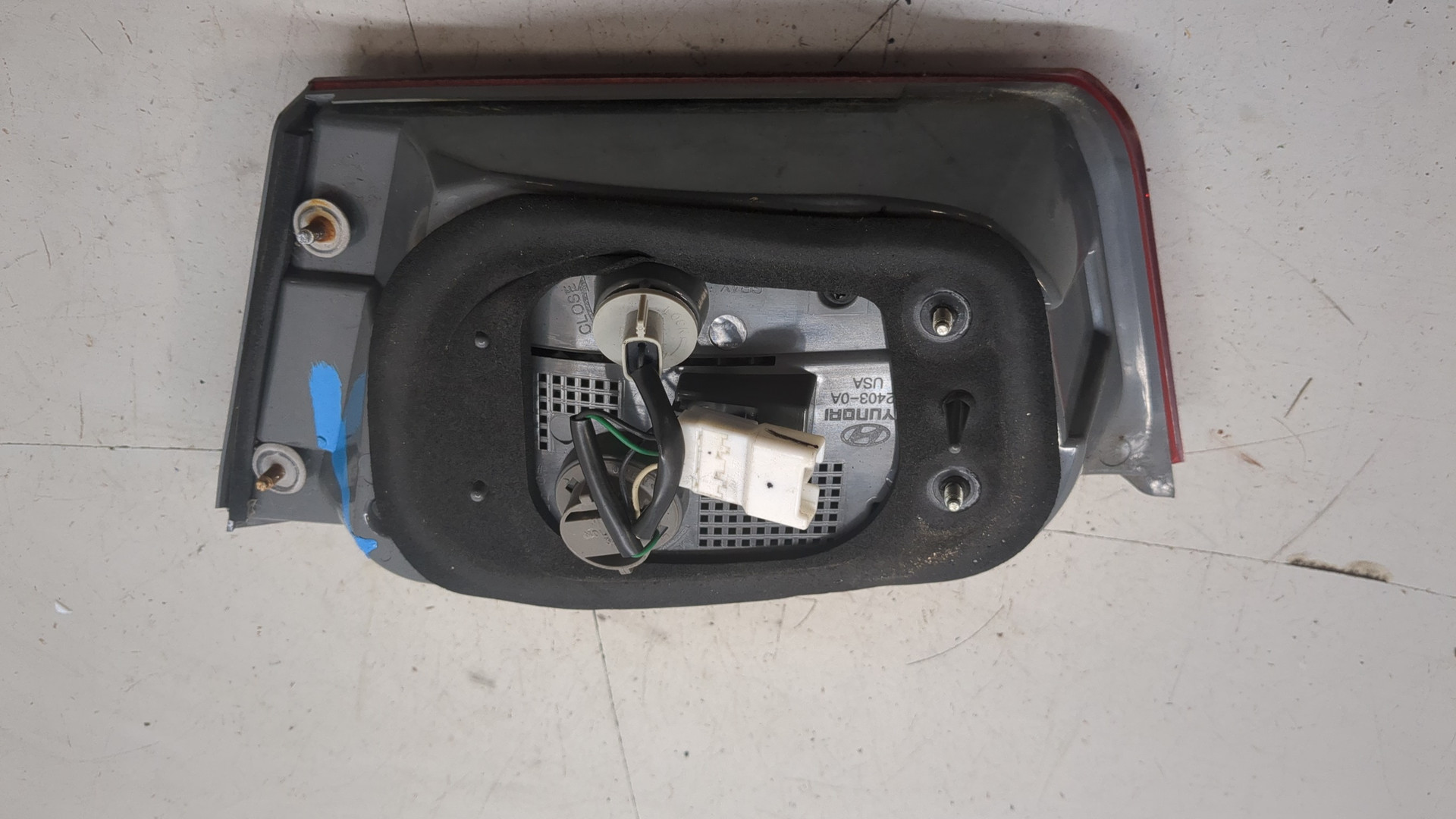 Фонарь задний внутренний правый