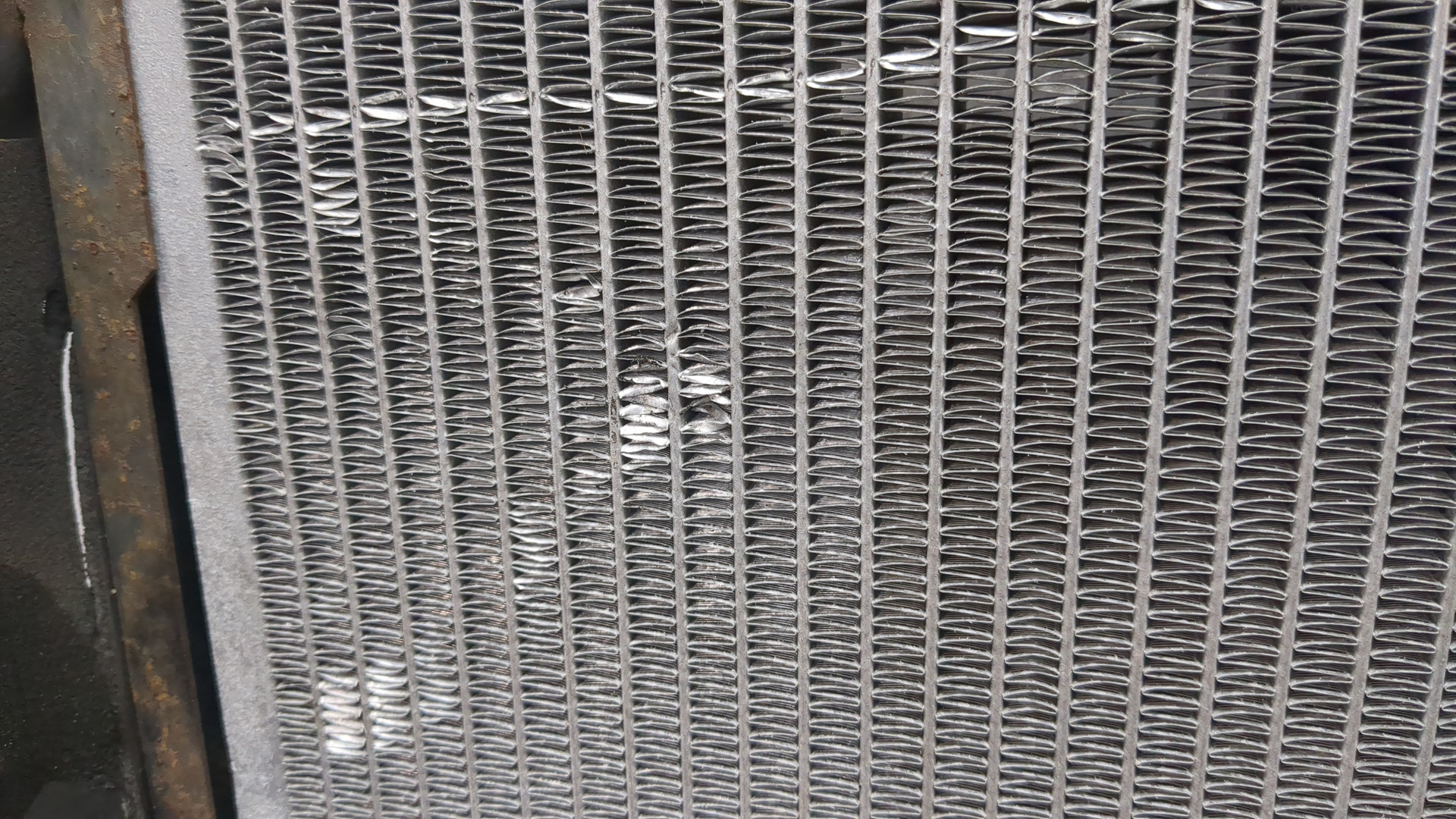 Радиатор охлаждения двигателя основной