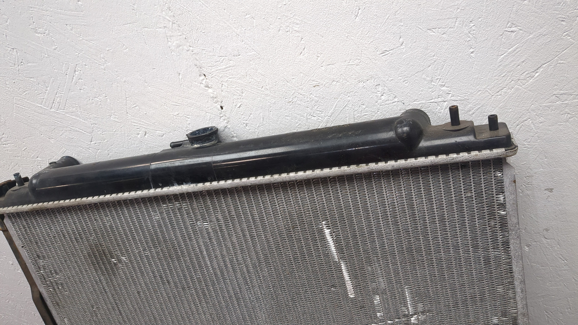 Радиатор охлаждения двигателя основной