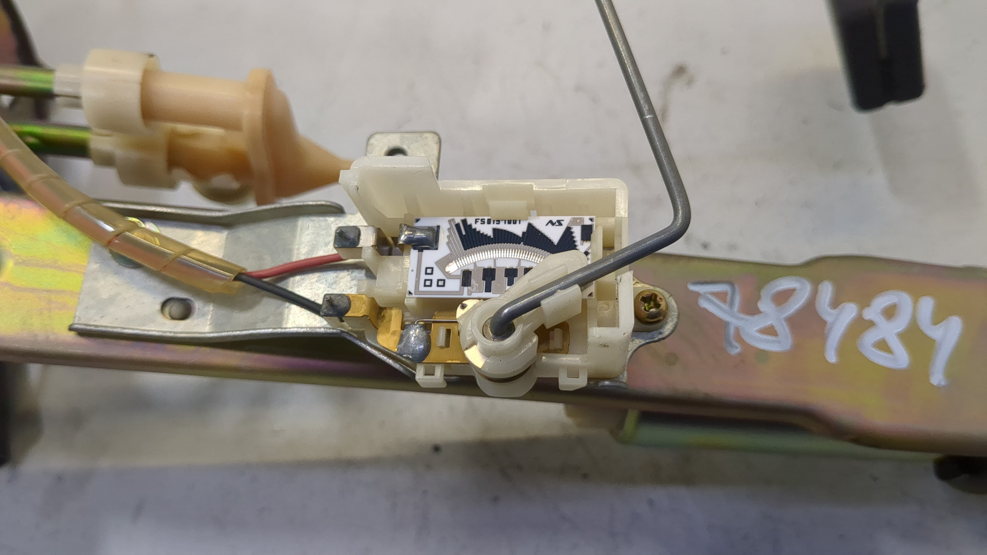 Насос топливный электрический