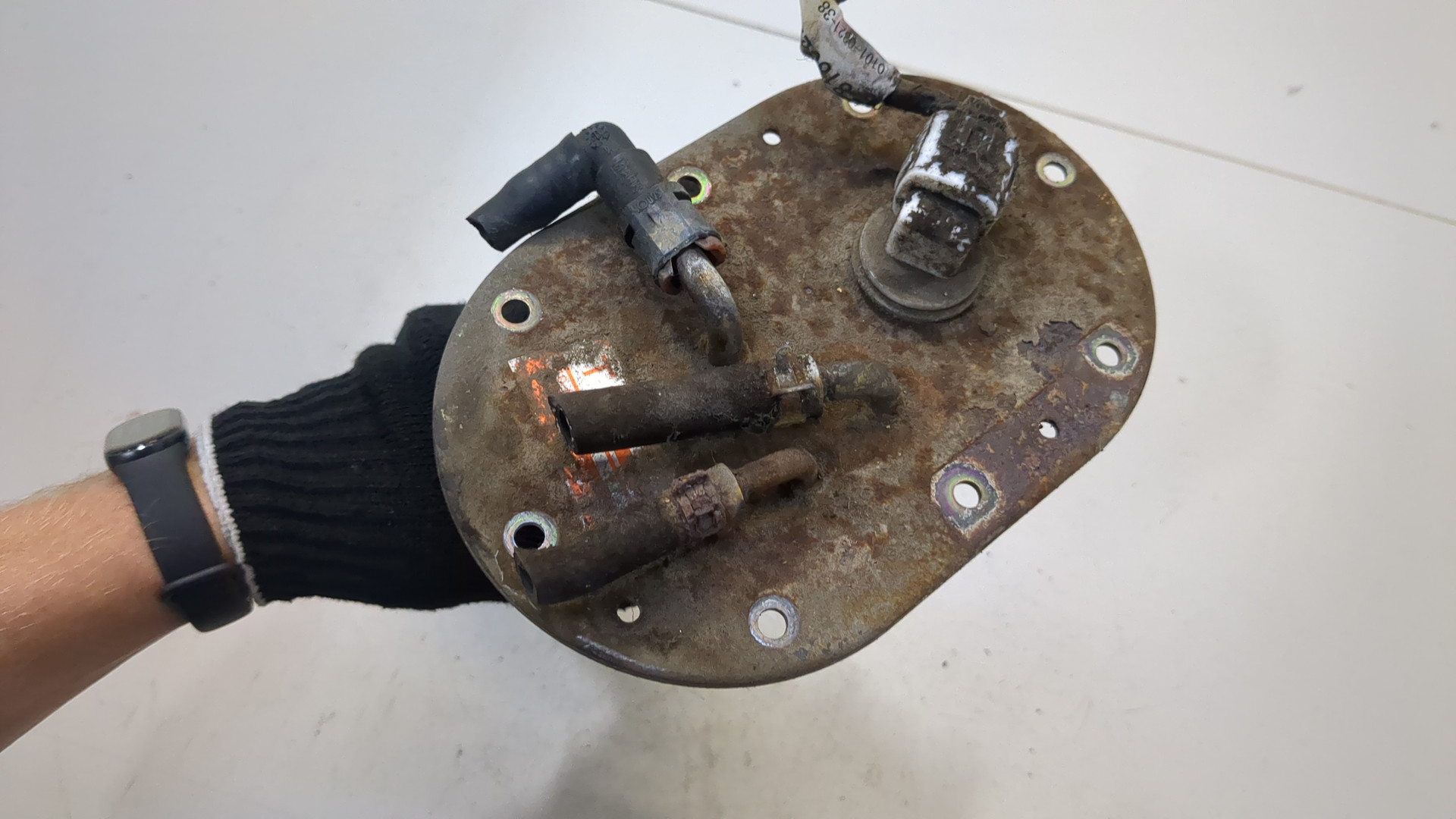 Насос топливный электрический