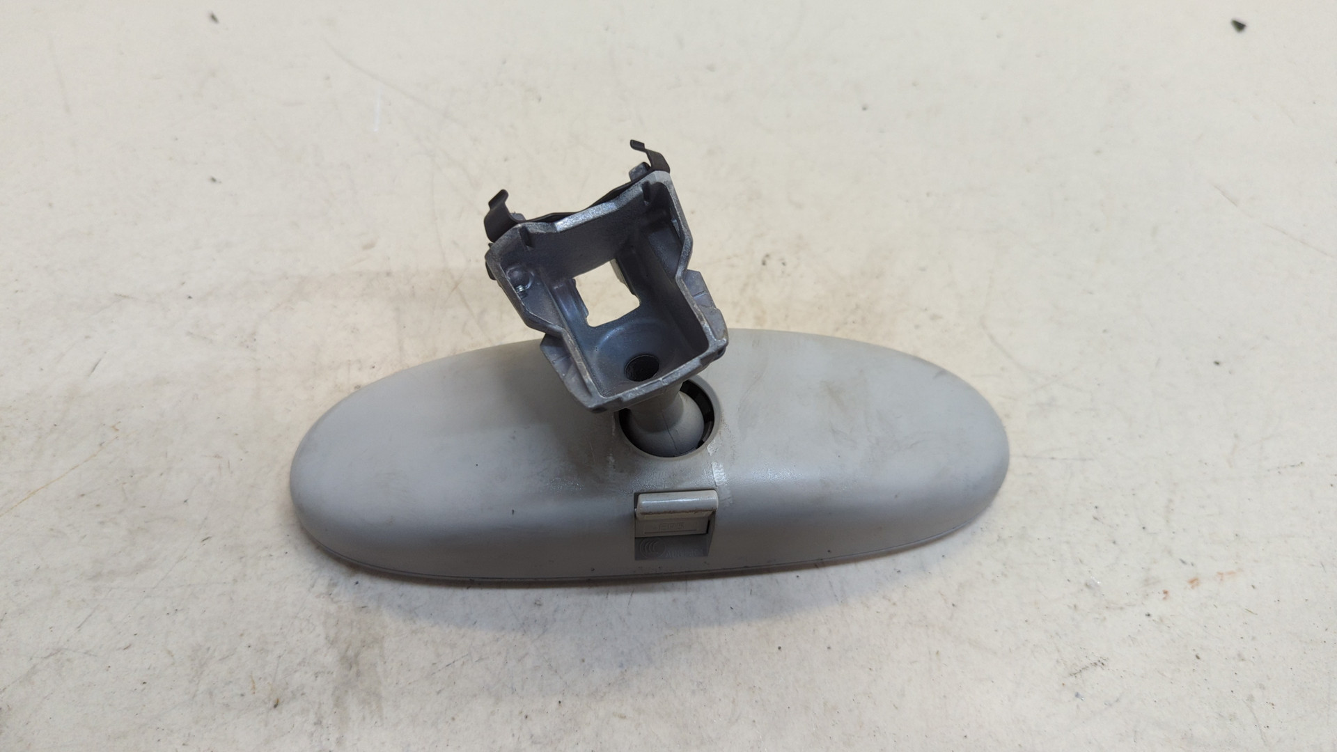 Зеркало заднего вида