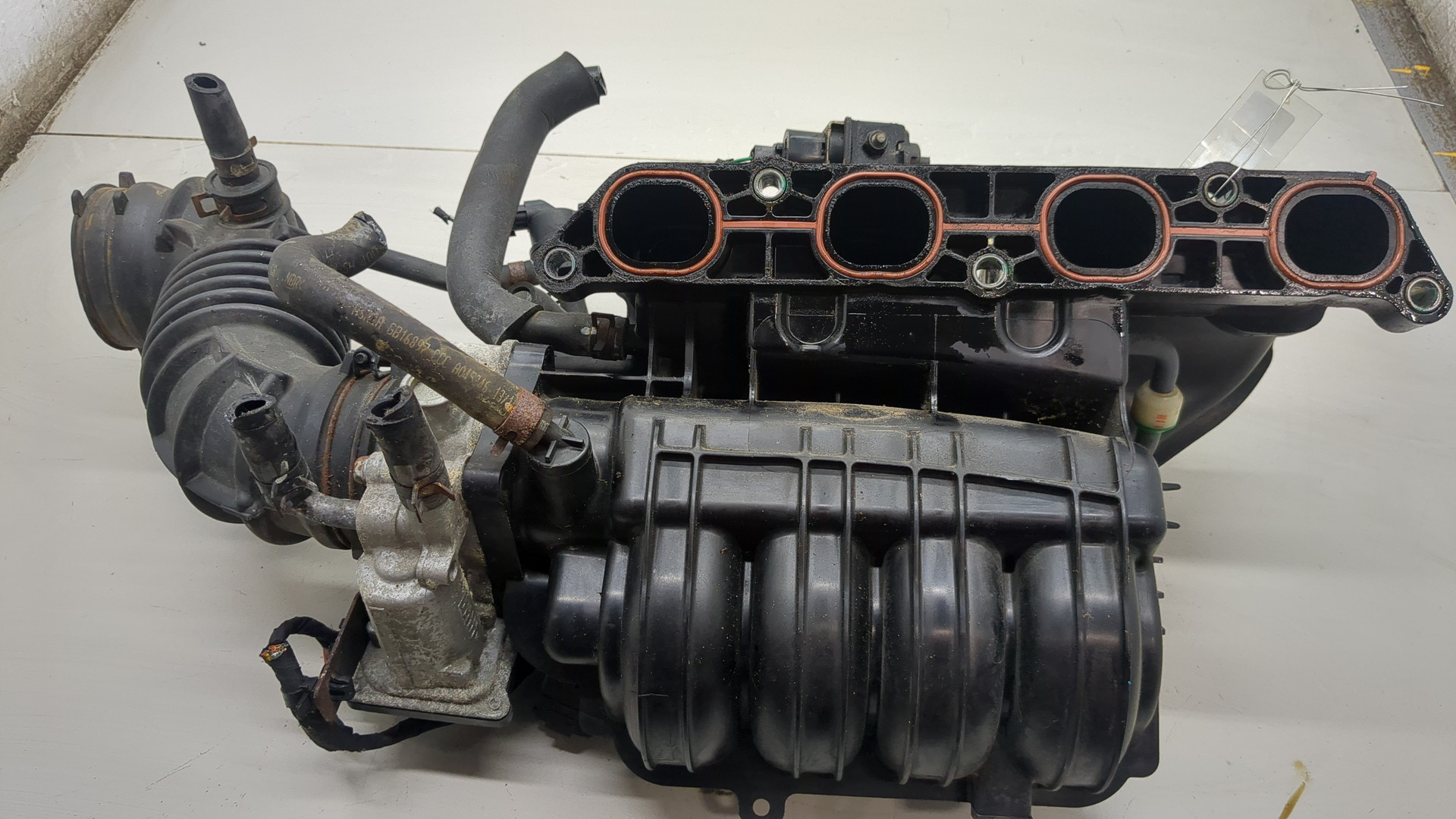 Коллектор впускной