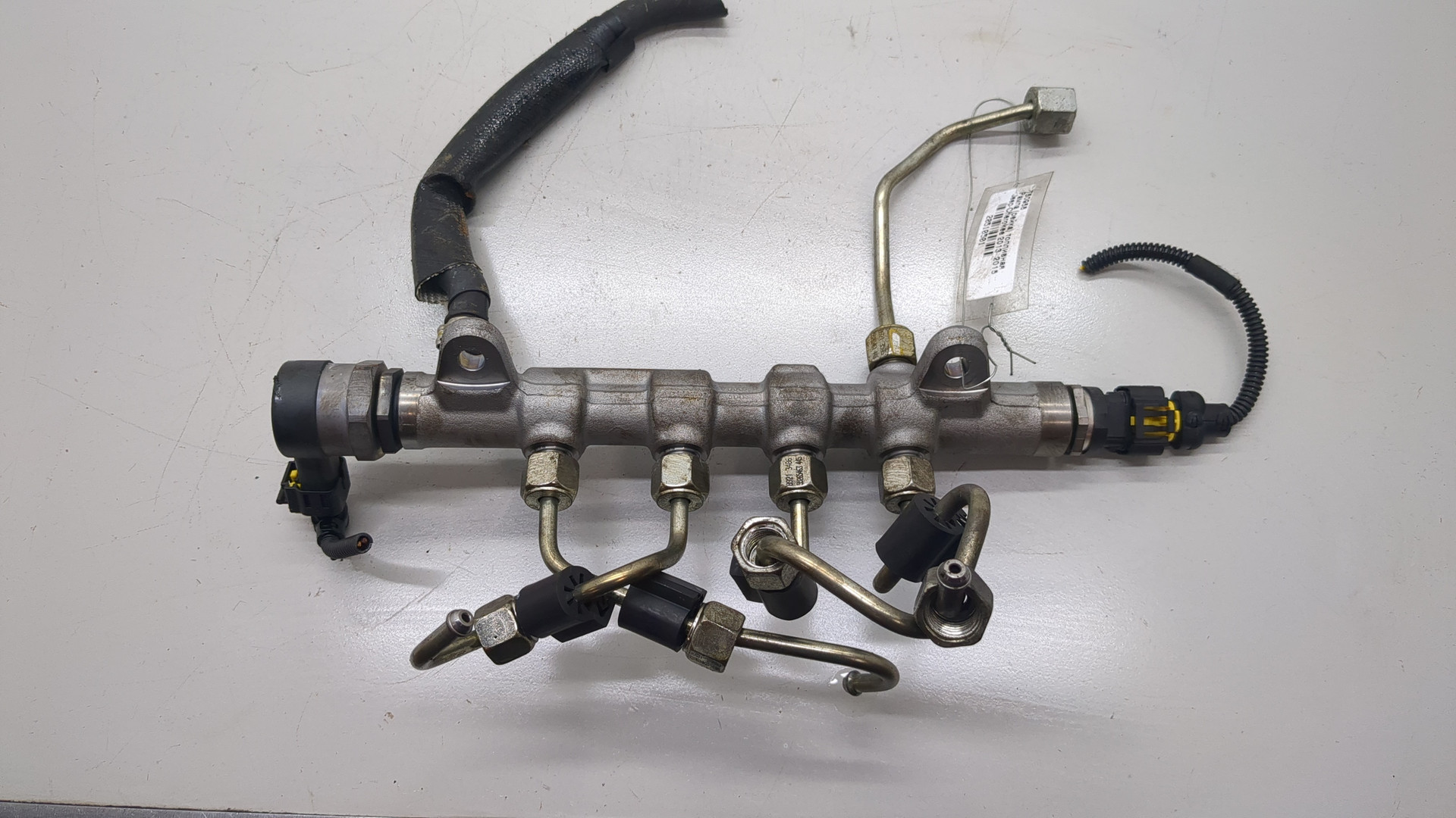 Рейка топливная (рампа)