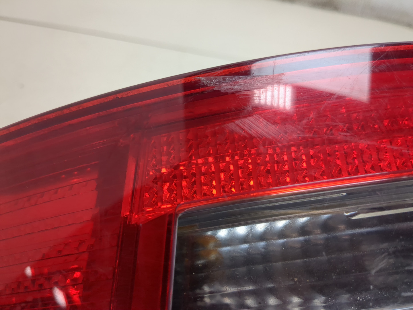 Фонарь задний правый