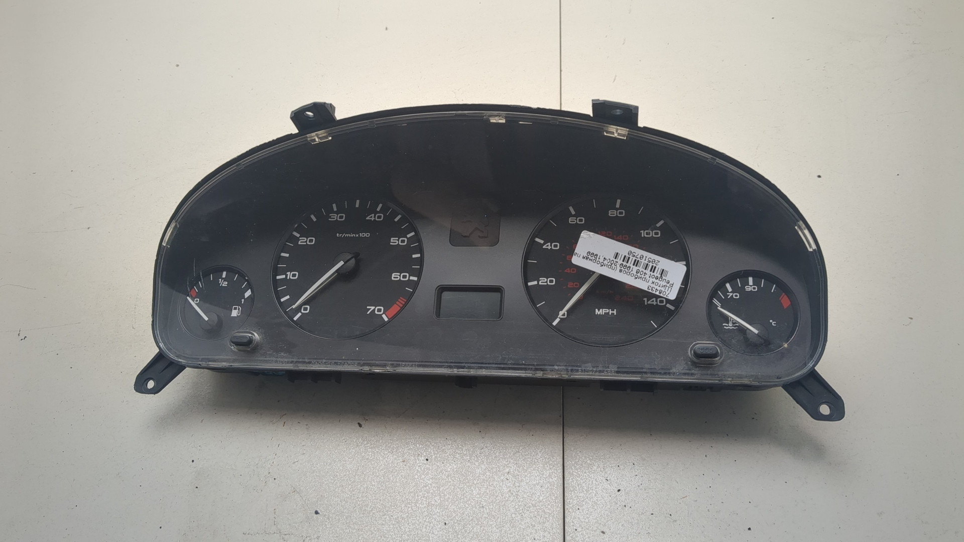 Панель приборов