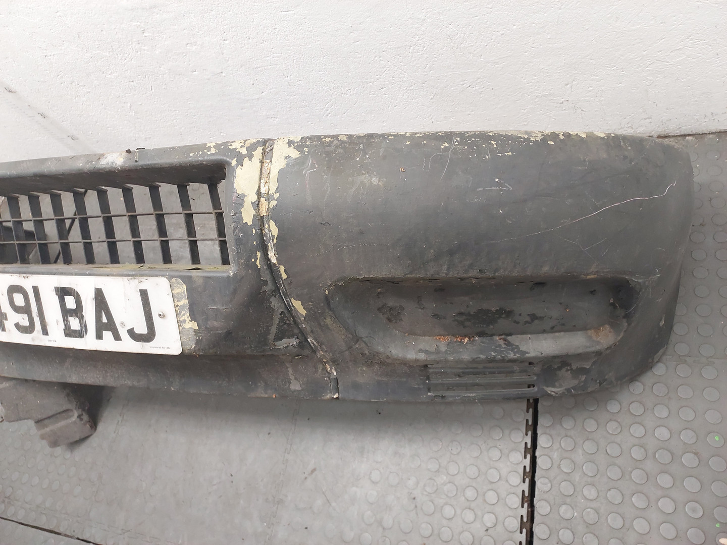 Бампер передний