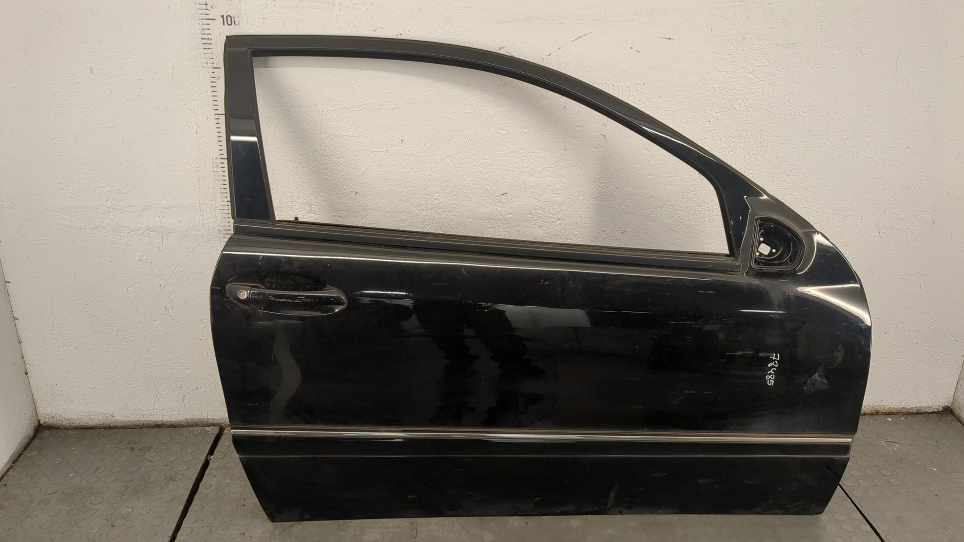 Дверь передняя правая