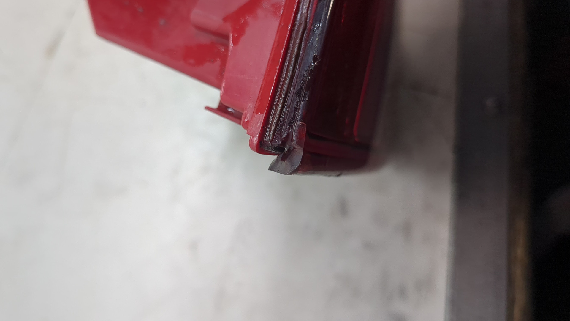 Фонарь задний левый