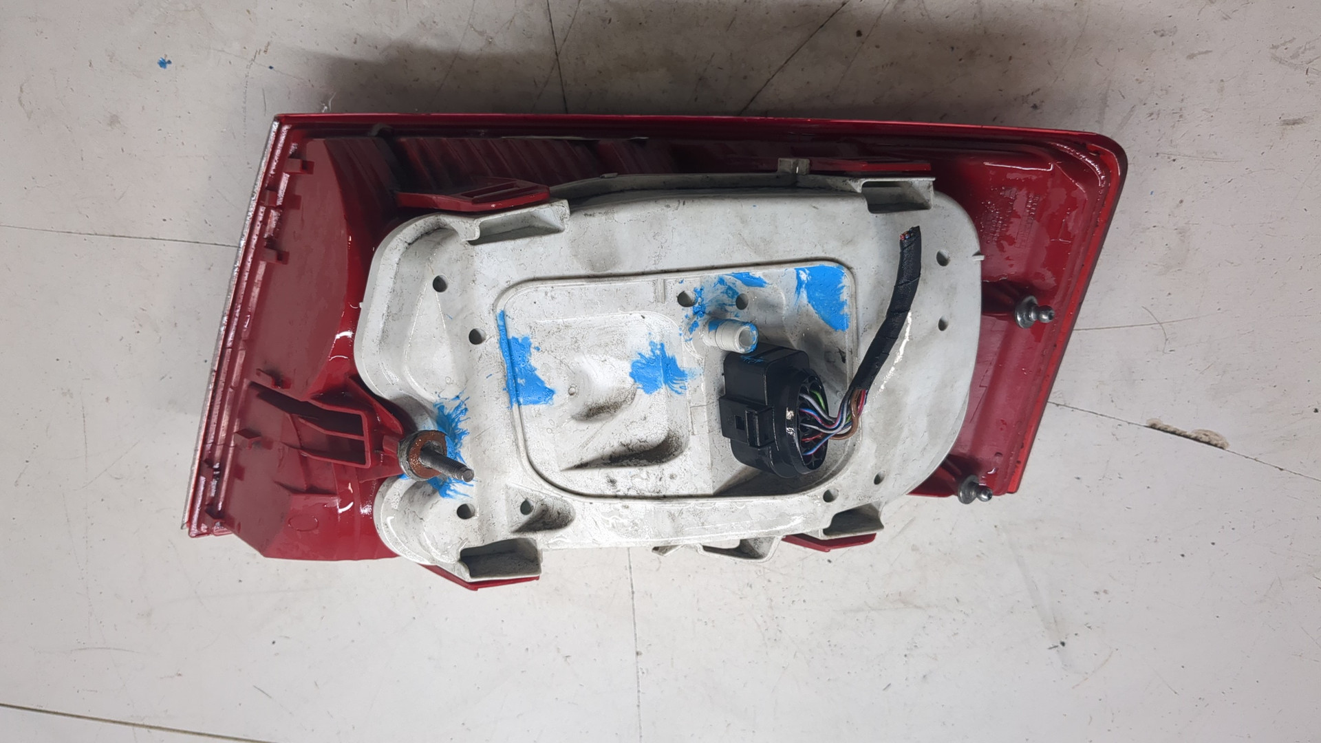 Фонарь задний левый