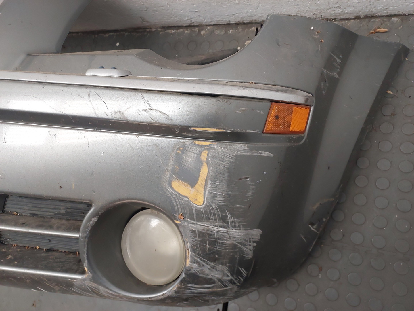 Бампер передний