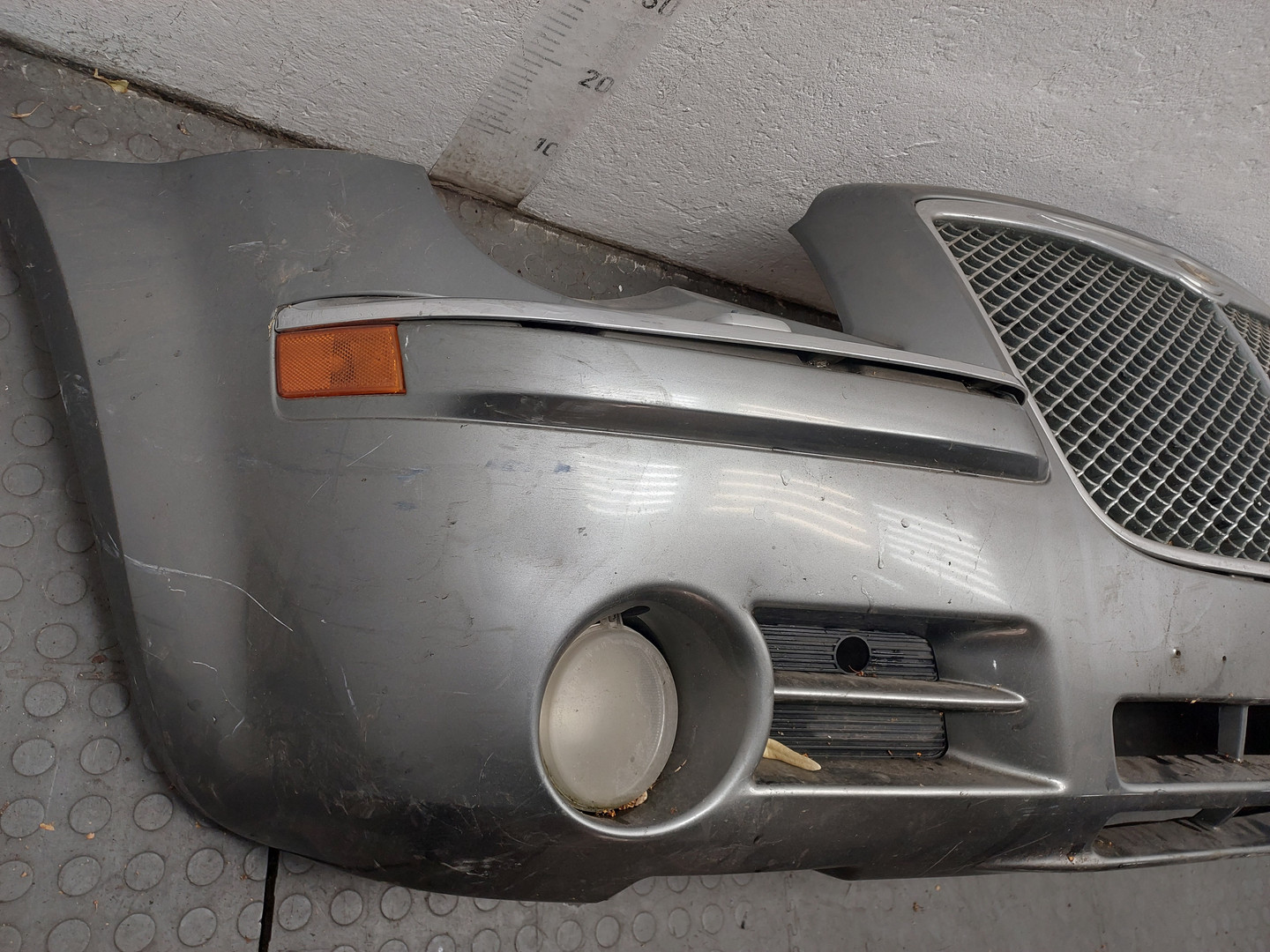 Бампер передний