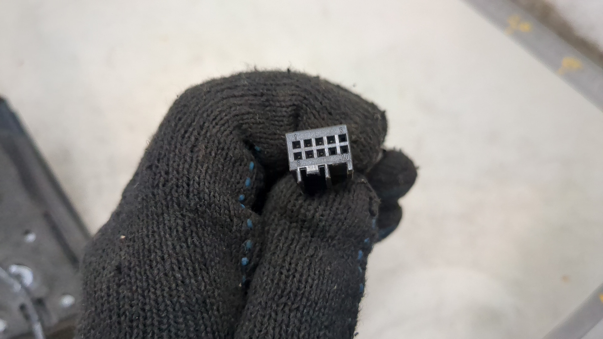 Зеркало левое электрическое